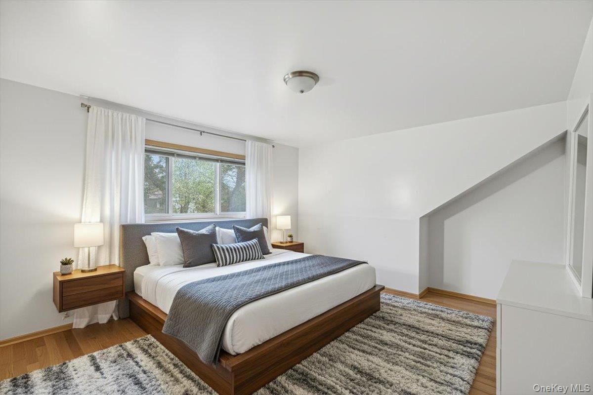 #14 photo, 816 Pepperidge Road, מחוז נסאו Westbury , NY 11590