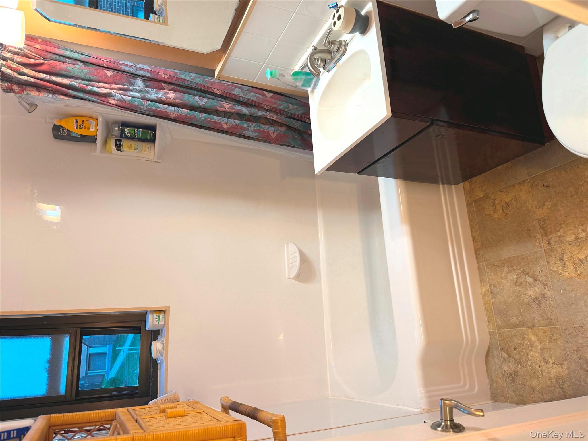 #13 photo, 245-48 62nd Avenue, Куинс ‖ Douglaston , NY 11362