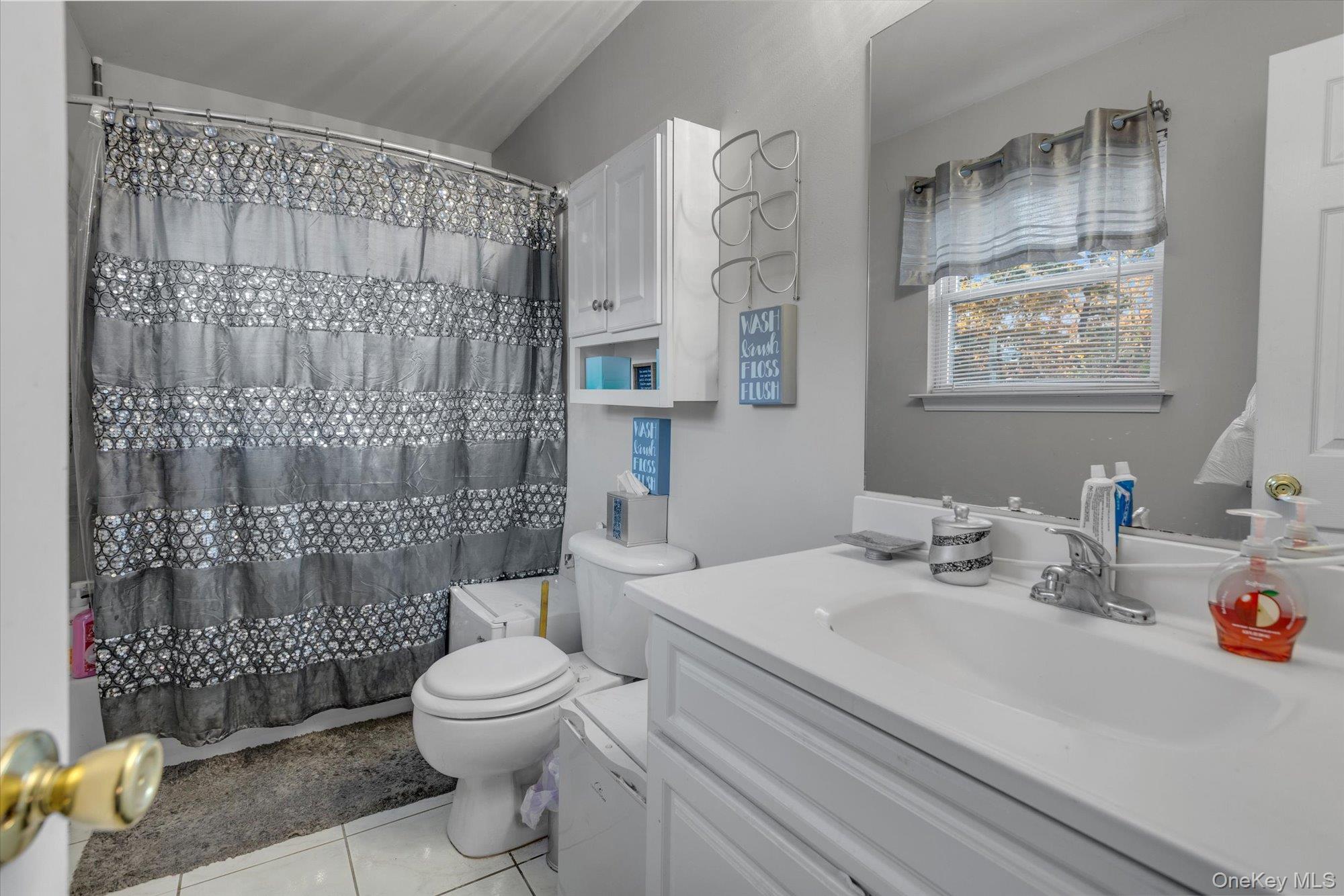 #12 photo, 17 Ostend Circle, Shirley , NY 11967