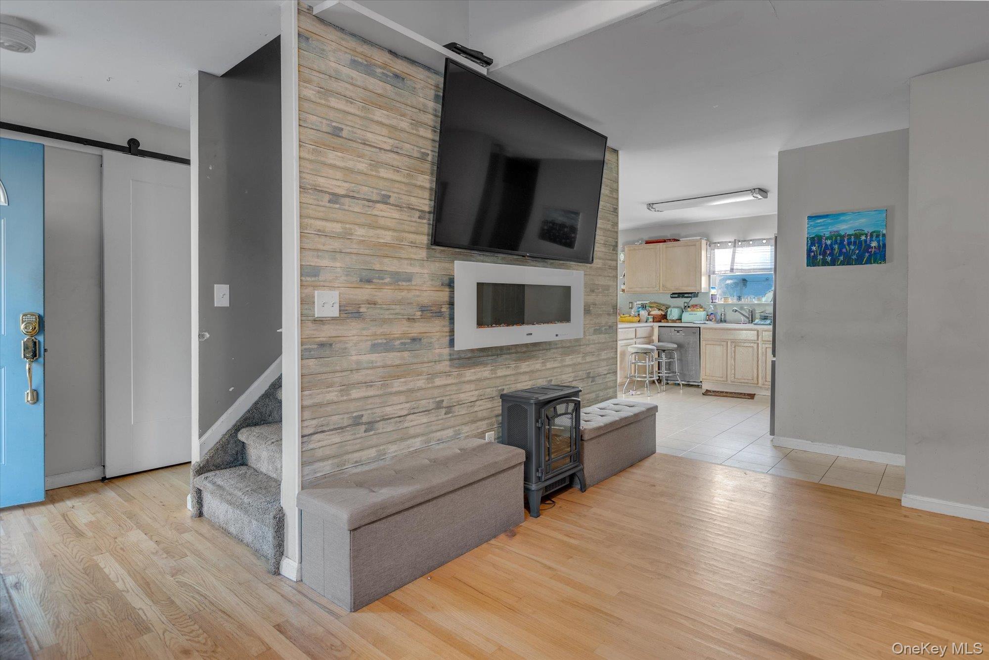 #3 photo, 17 Ostend Circle, Shirley , NY 11967