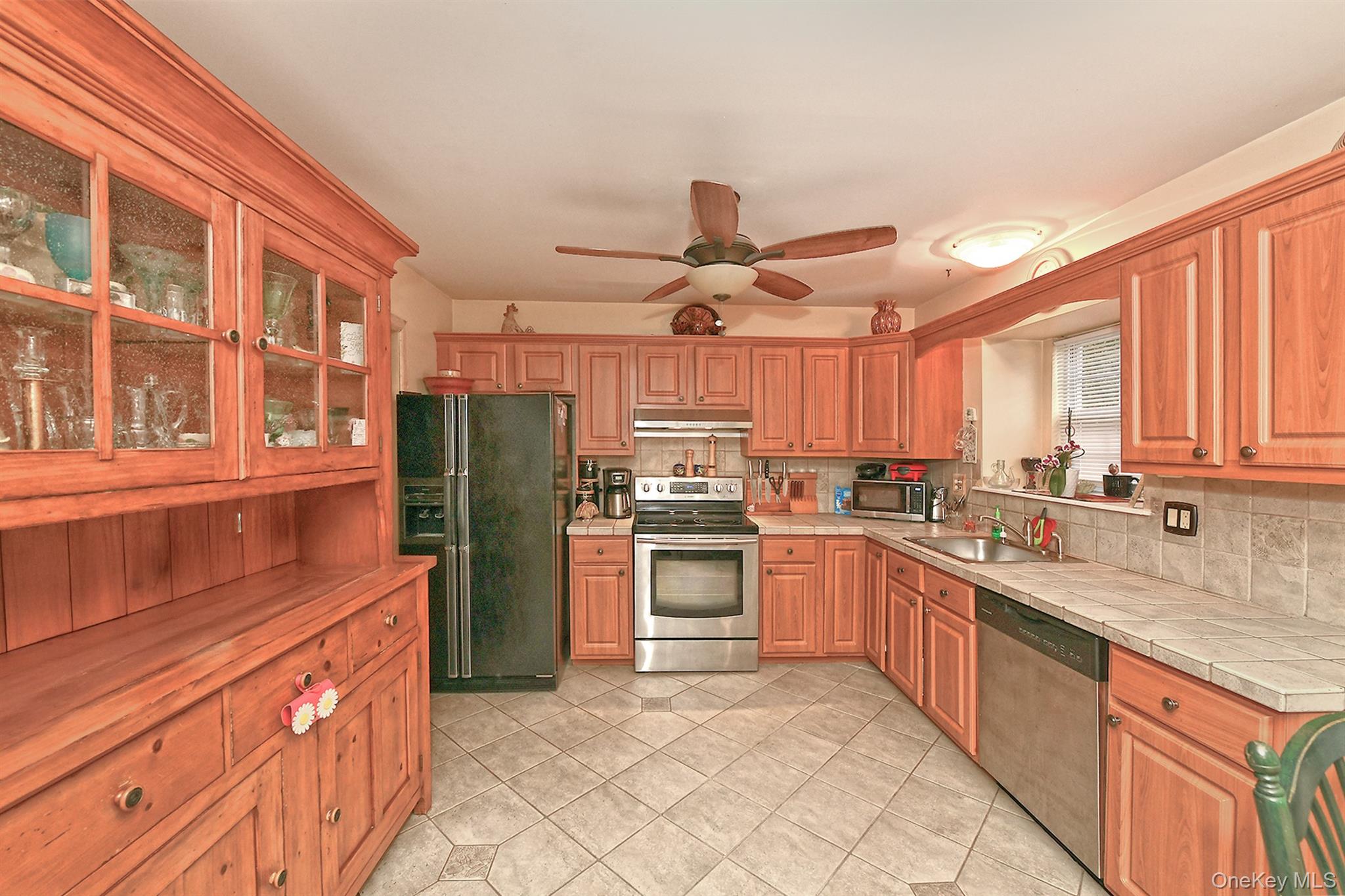 #12 photo, 63 Corbin Avenue, 롱 아일랜드 East Patchogue , NY 11772