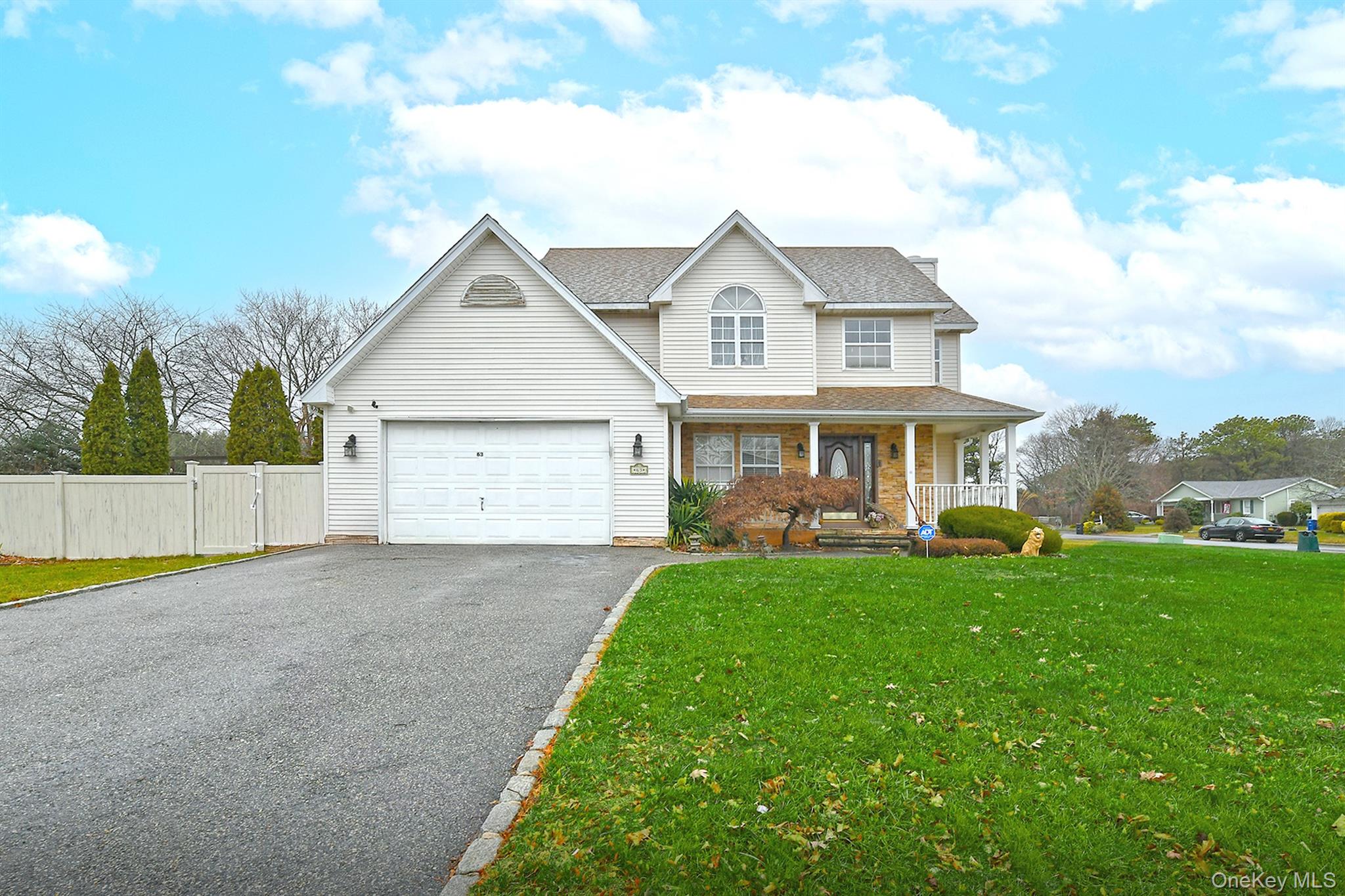 #2 photo, 63 Corbin Avenue, 롱 아일랜드 East Patchogue , NY 11772