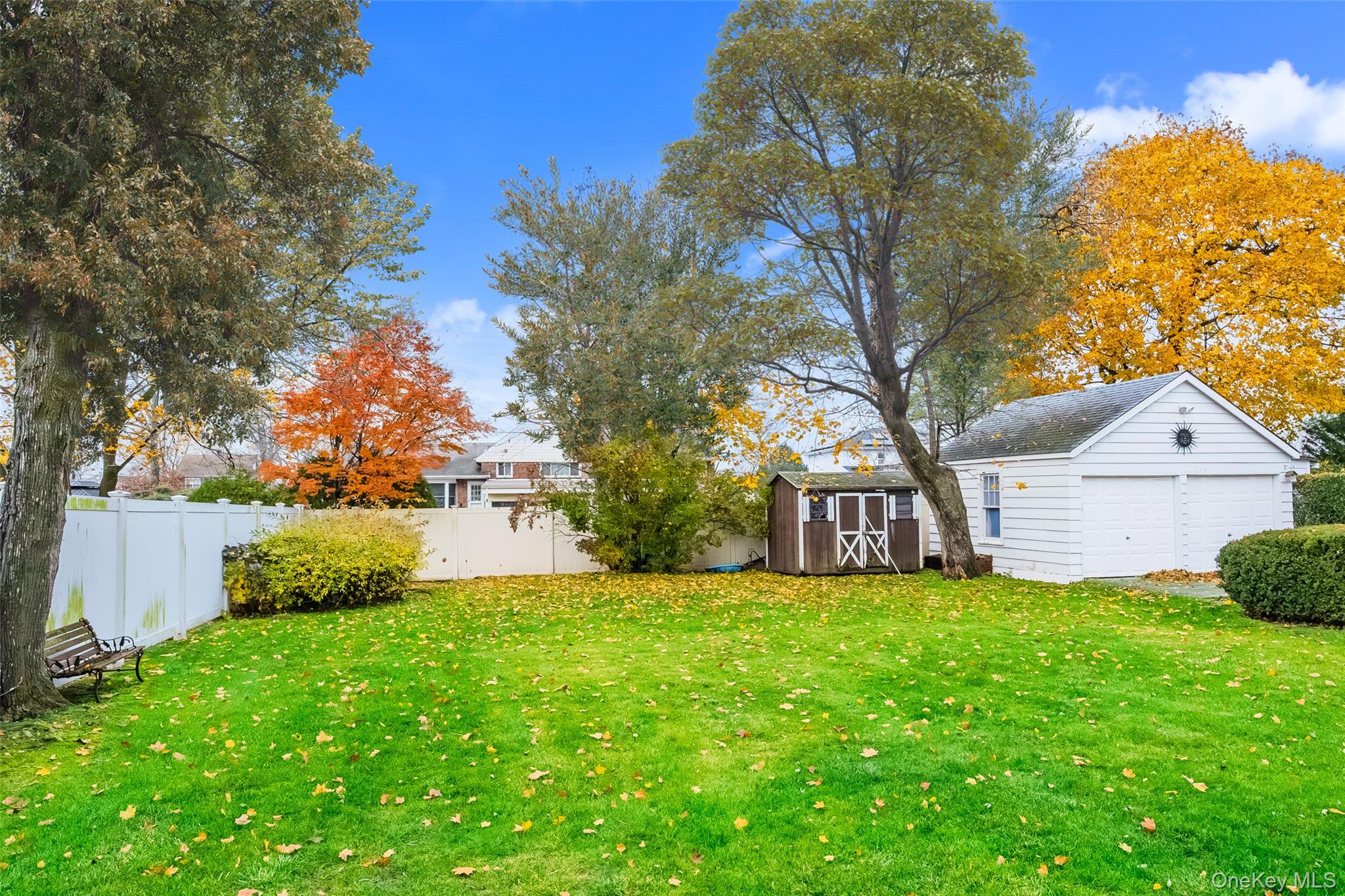 #4 photo, 308 Saint Marks Avenue, מחוז נסאו Bellmore , NY 11710