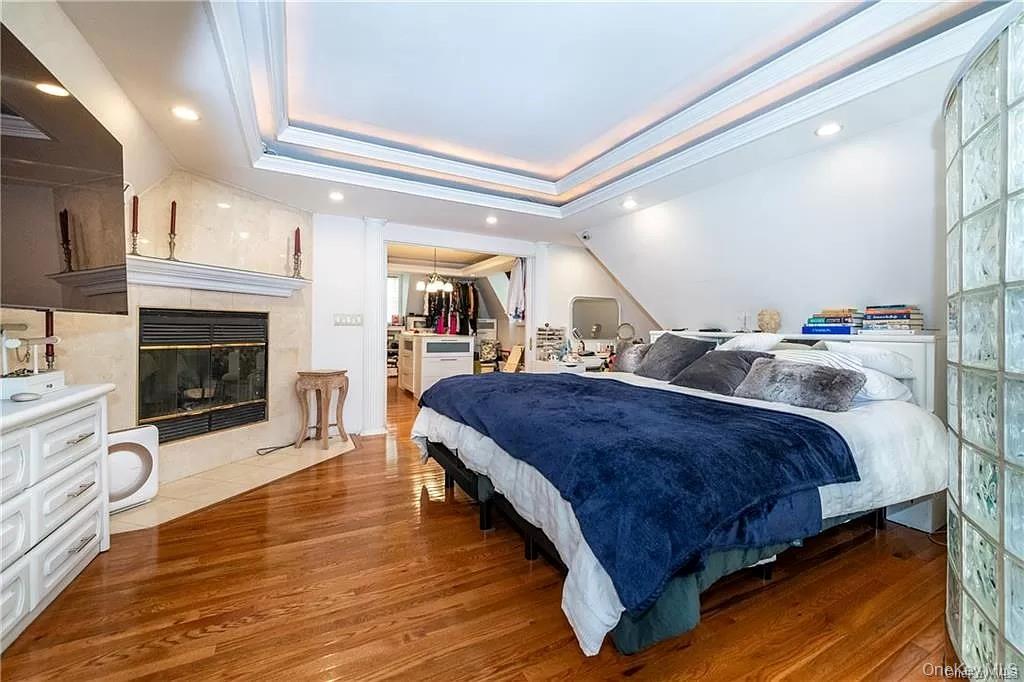 #13 photo, 610 City Island Avenue, Bronx , NY 10464