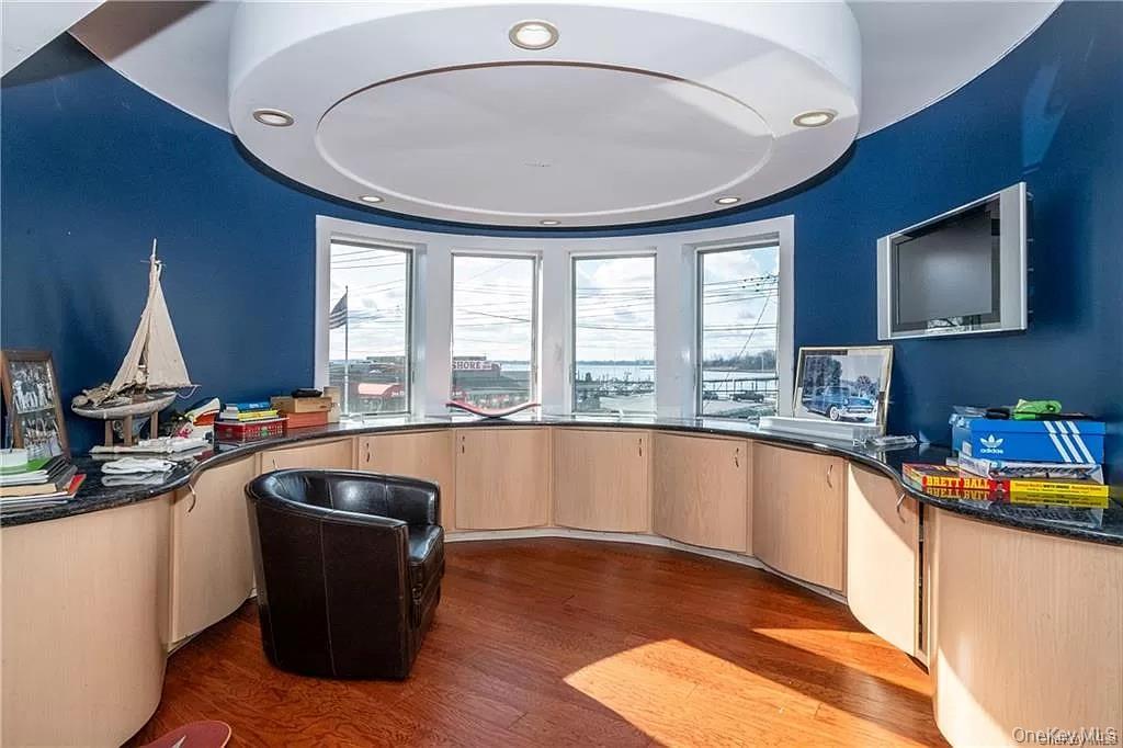 #17 photo, 610 City Island Avenue, Bronx , NY 10464