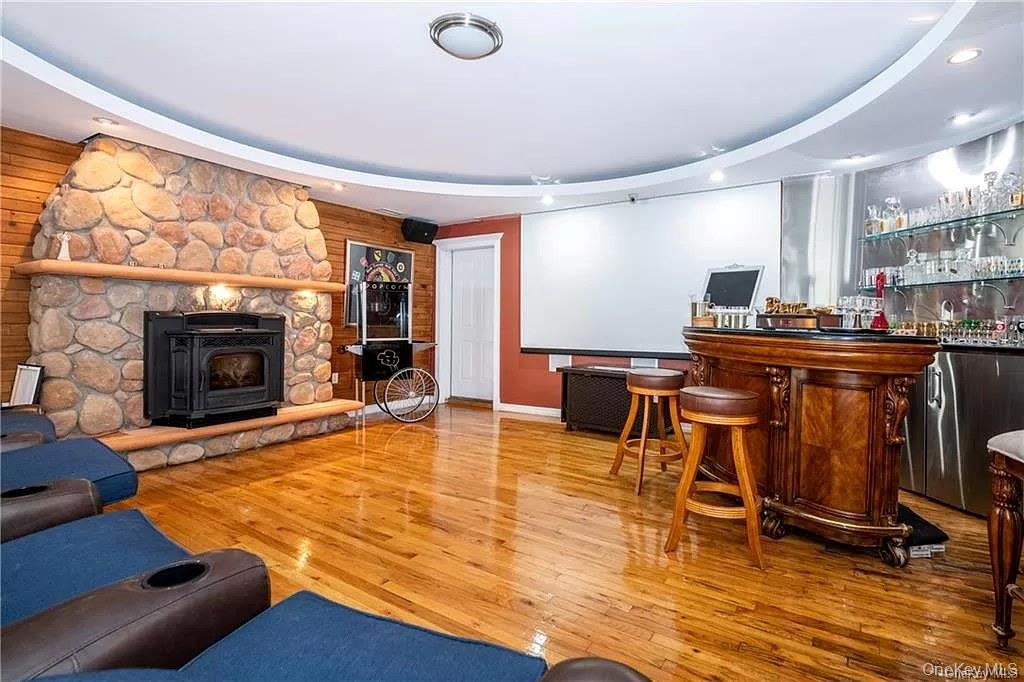 #6 photo, 610 City Island Avenue, Bronx , NY 10464