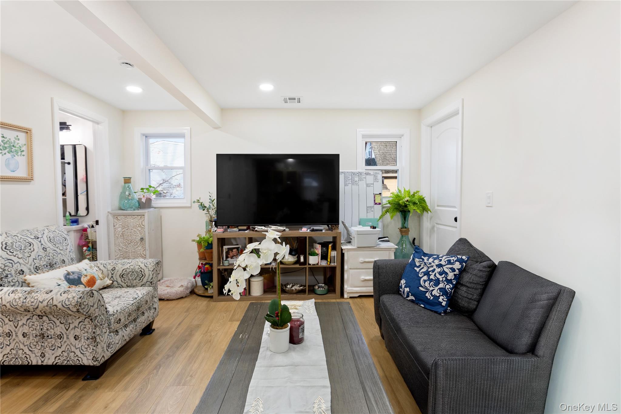 #10 photo, 305 4th Avenue, מחוז סאפוק Bay Shore , NY 11706