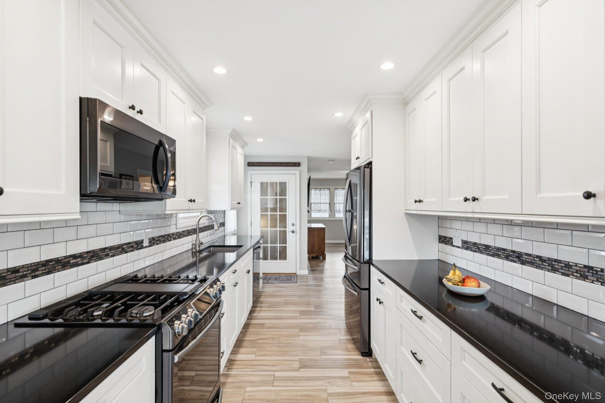 #15 photo, 3717 Somerset Drive, Seaford , NY 11783