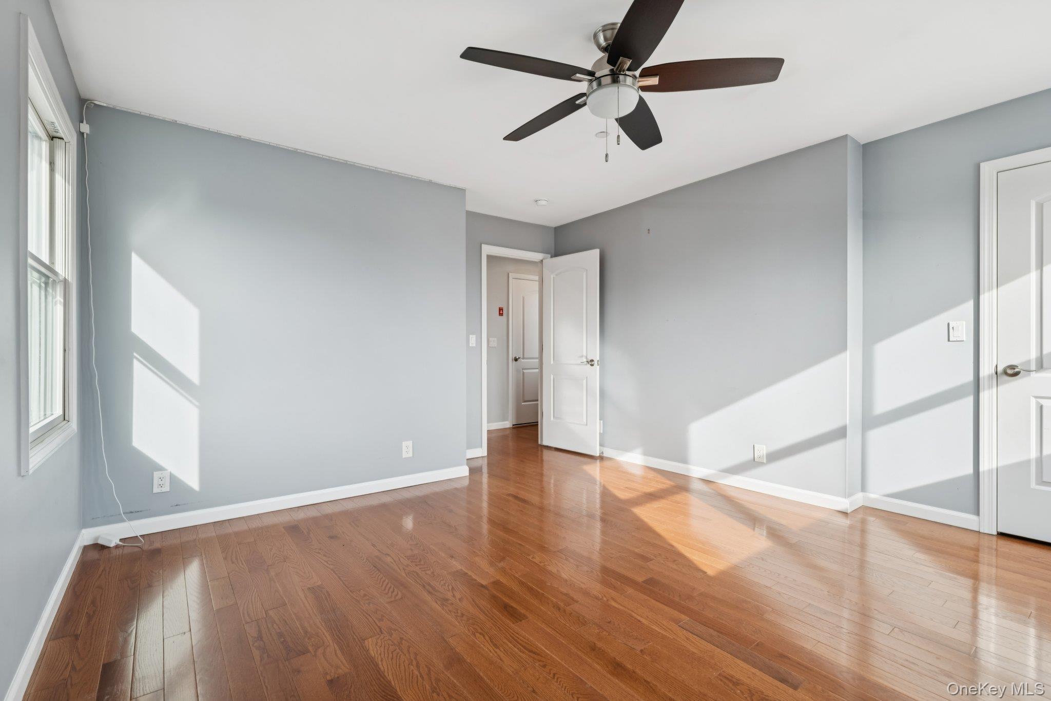 #20 photo, 3717 Somerset Drive, Seaford , NY 11783