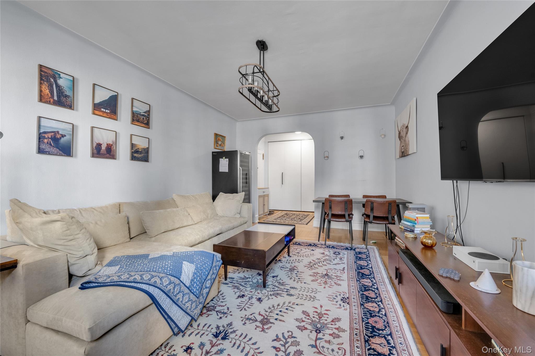 #3 photo, 110-31 73rd Road, Куинс ‖ Forest Hills , NY 11375