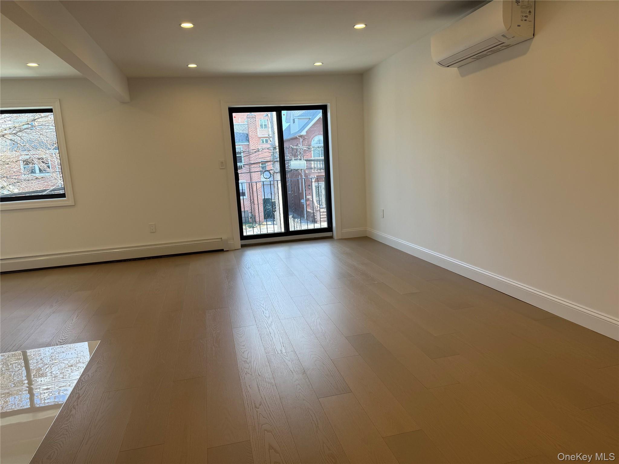 #2 photo, 4344 161st Street, 皇后区 Flushing , NY 11358