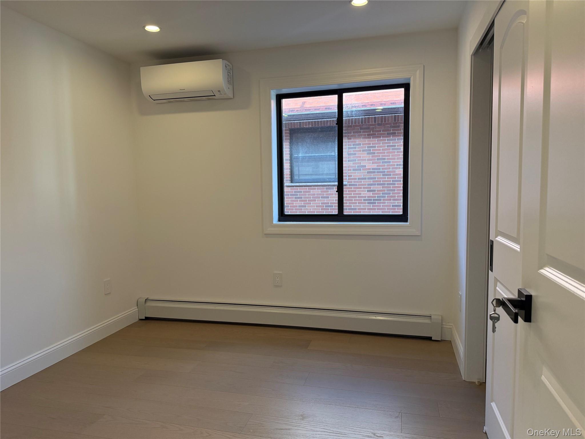 #6 photo, 4344 161st Street, 皇后区 Flushing , NY 11358