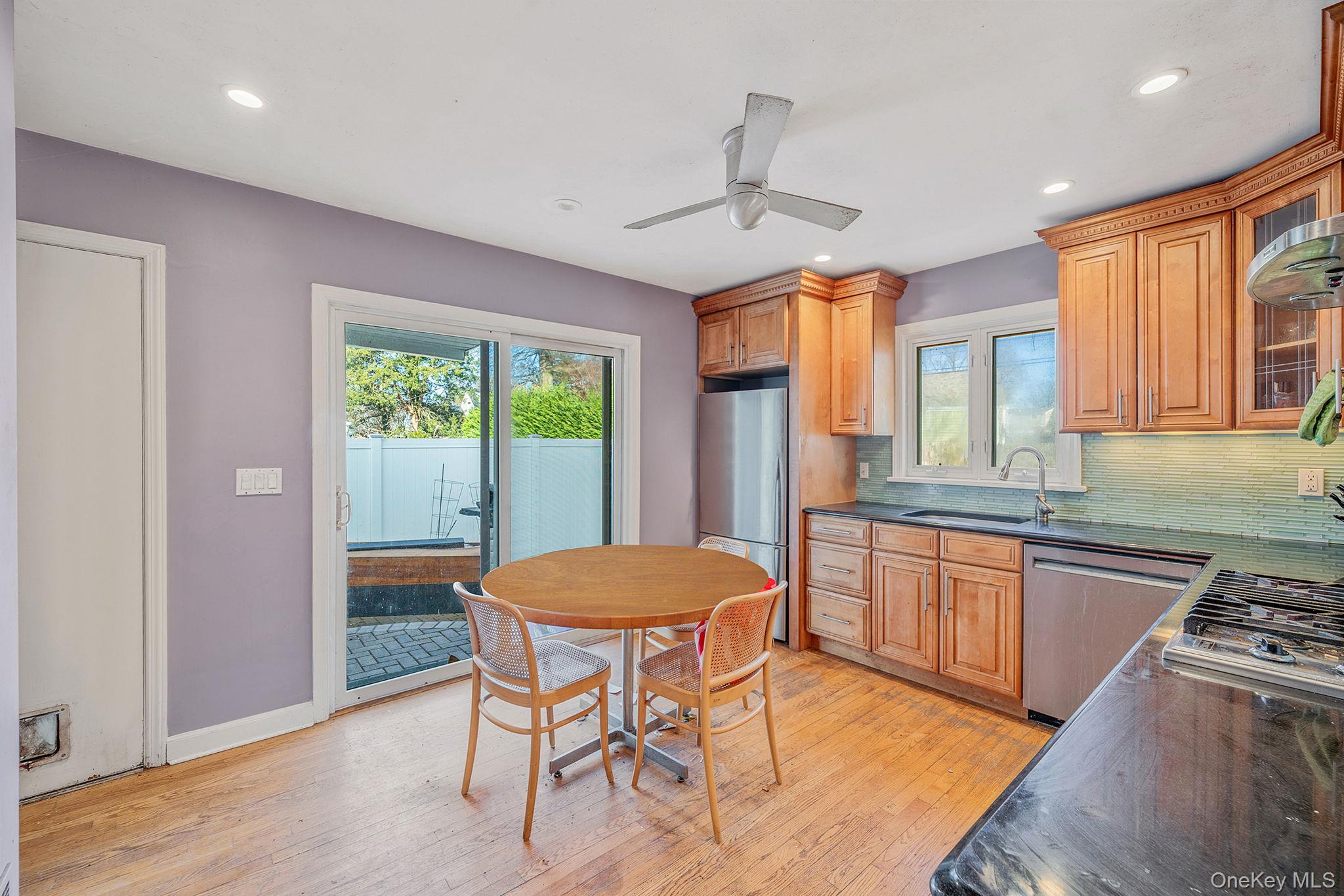 #3 photo, 8 Sherwood Road, מחוז נסאו Glen Cove , NY 11542