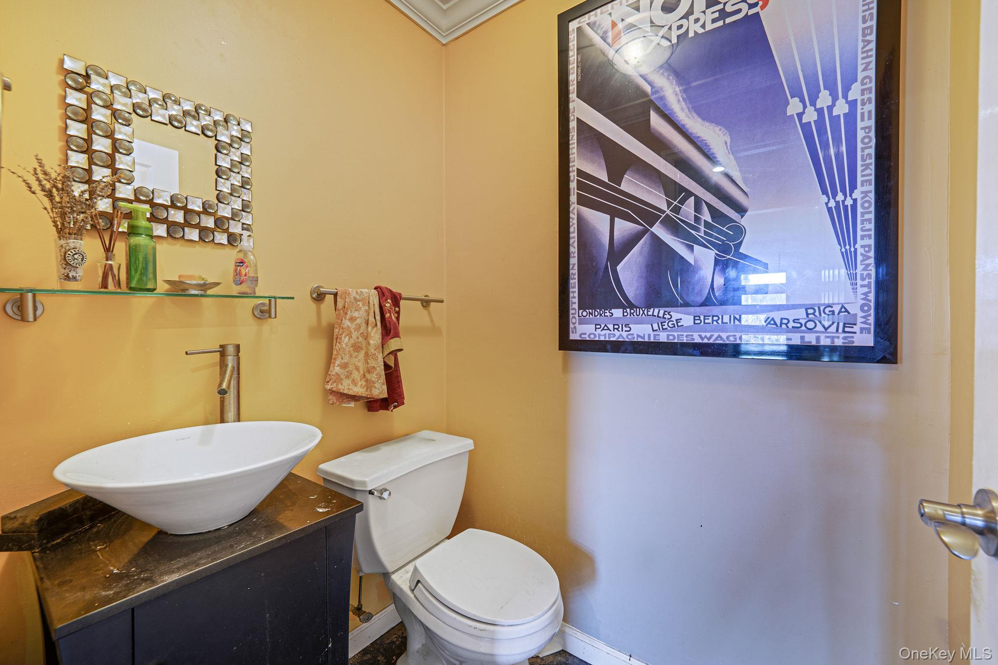 #6 photo, 8 Sherwood Road, מחוז נסאו Glen Cove , NY 11542