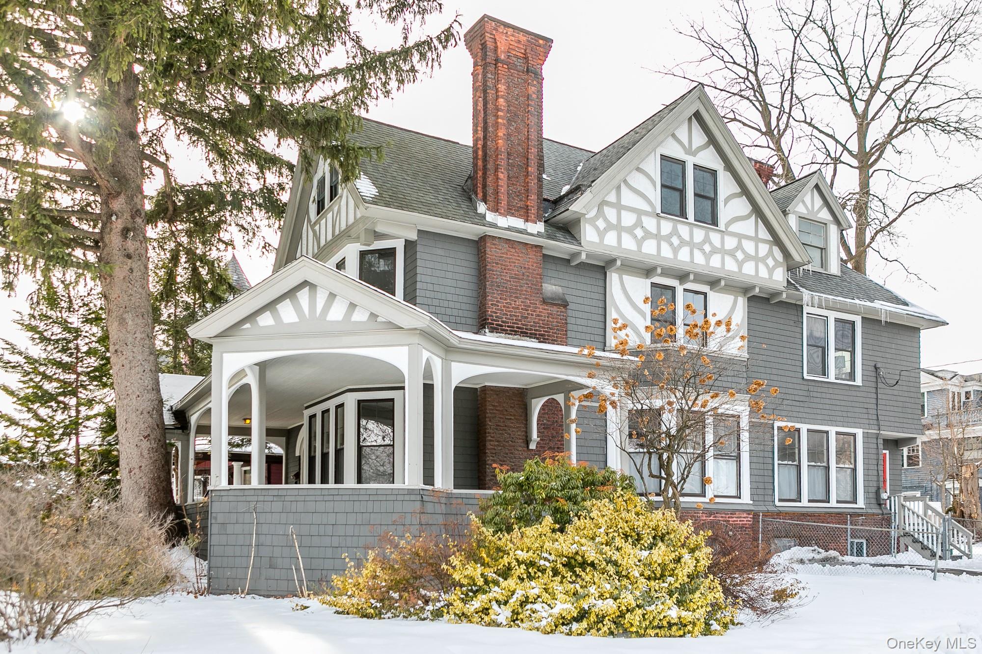 #1 photo, 2 S Pine Avenue, Colonie , NY 12208