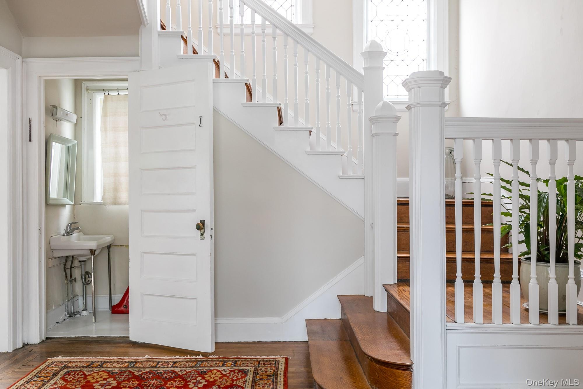 #18 photo, 2 S Pine Avenue, Colonie , NY 12208