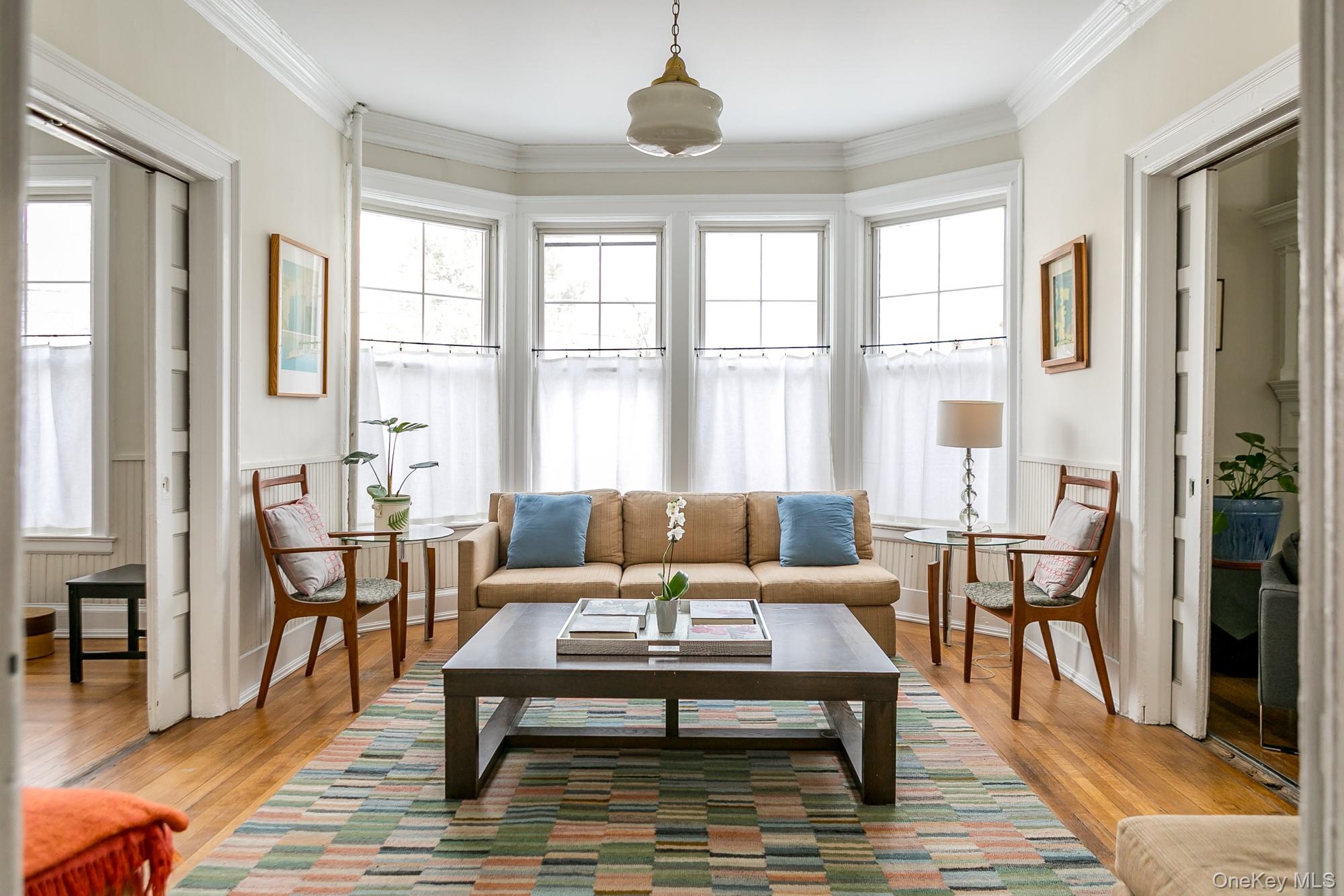 #3 photo, 2 S Pine Avenue, Colonie , NY 12208