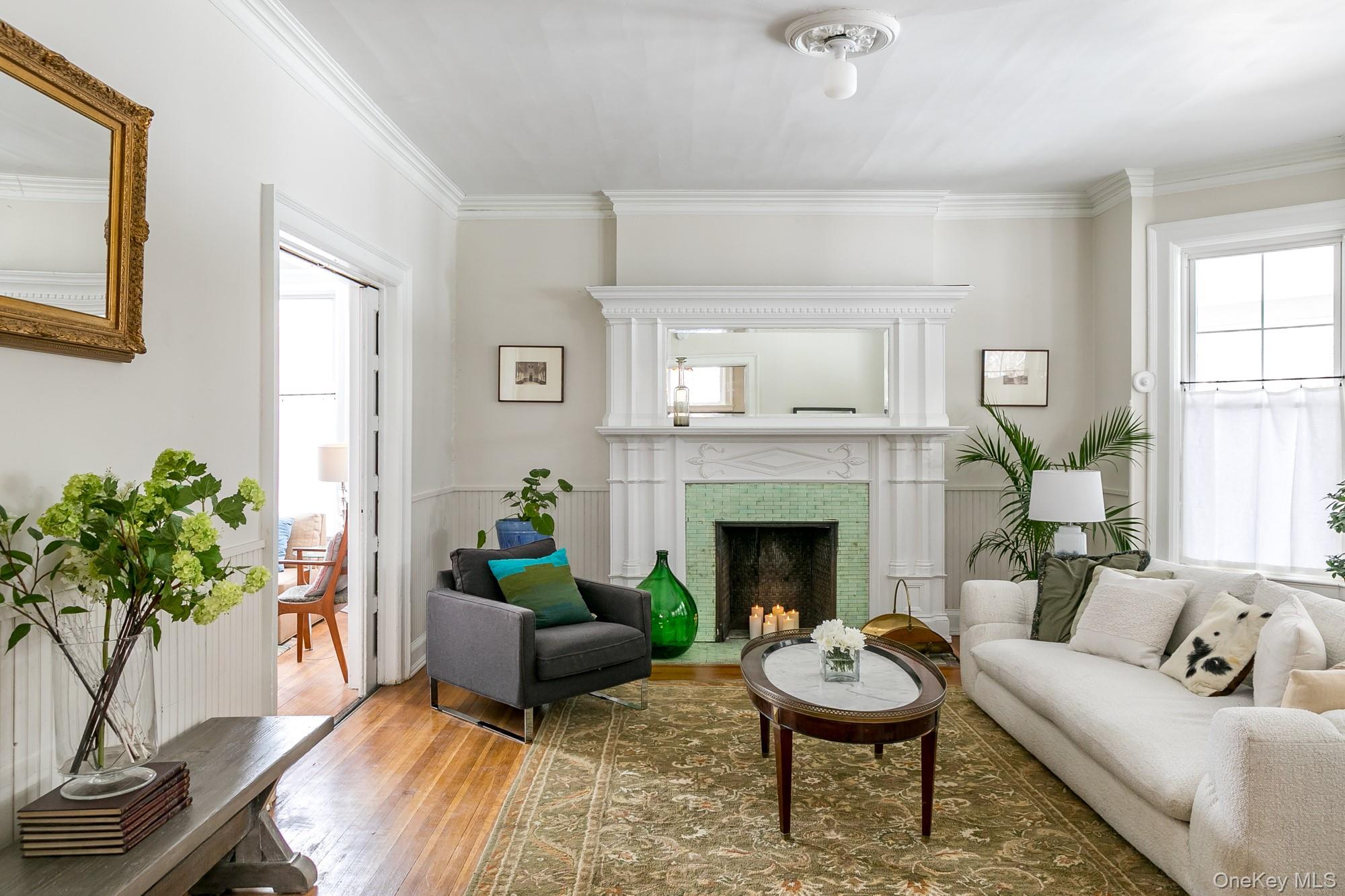 #4 photo, 2 S Pine Avenue, Colonie , NY 12208