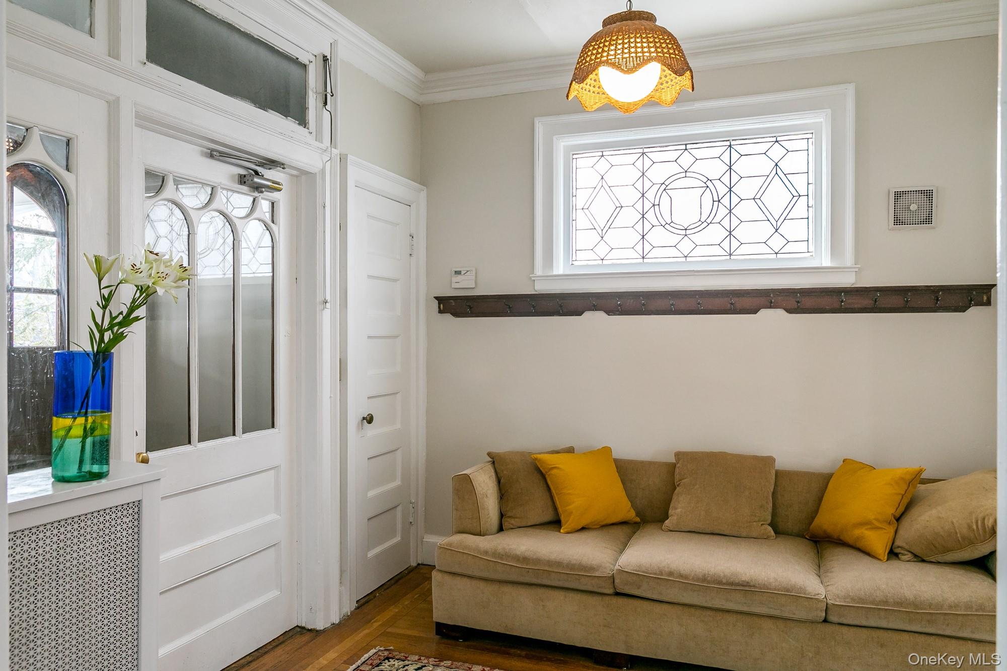 #7 photo, 2 S Pine Avenue, Colonie , NY 12208