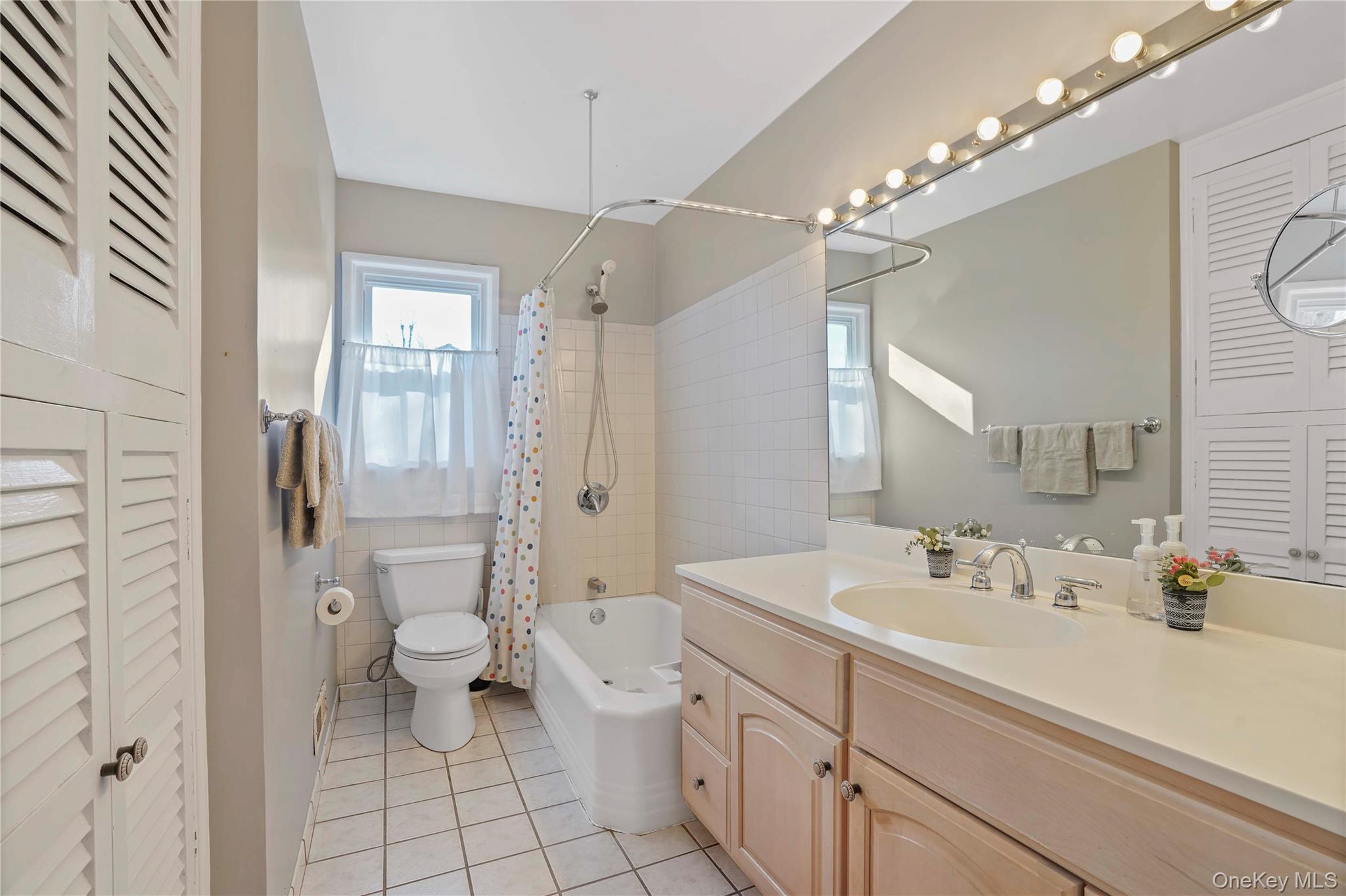 #20 photo, 469 Rosedale Avenue, White Plains , NY 10605