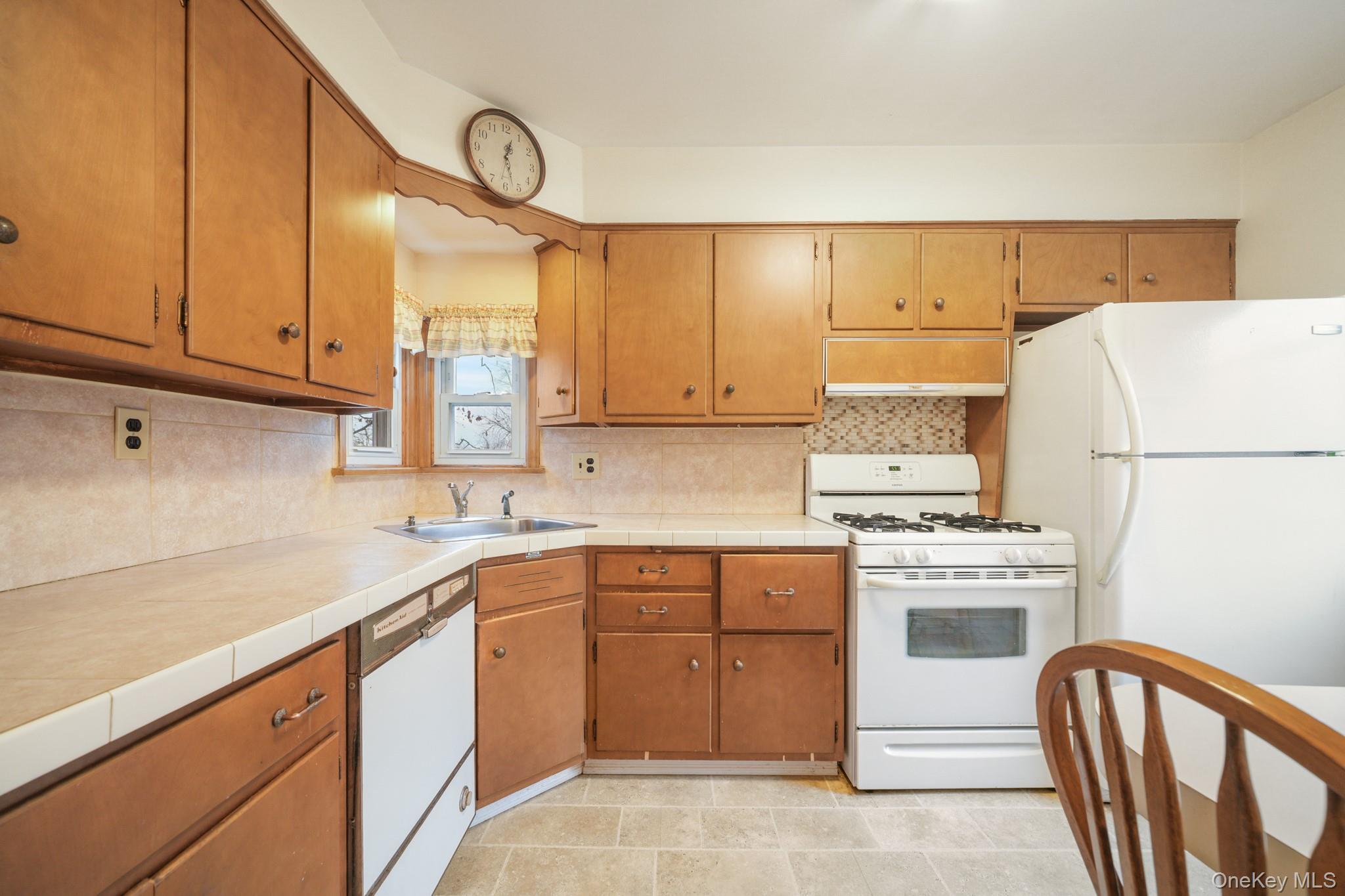 #11 photo, 6 Lombardi Road, Pearl River , NY 10965