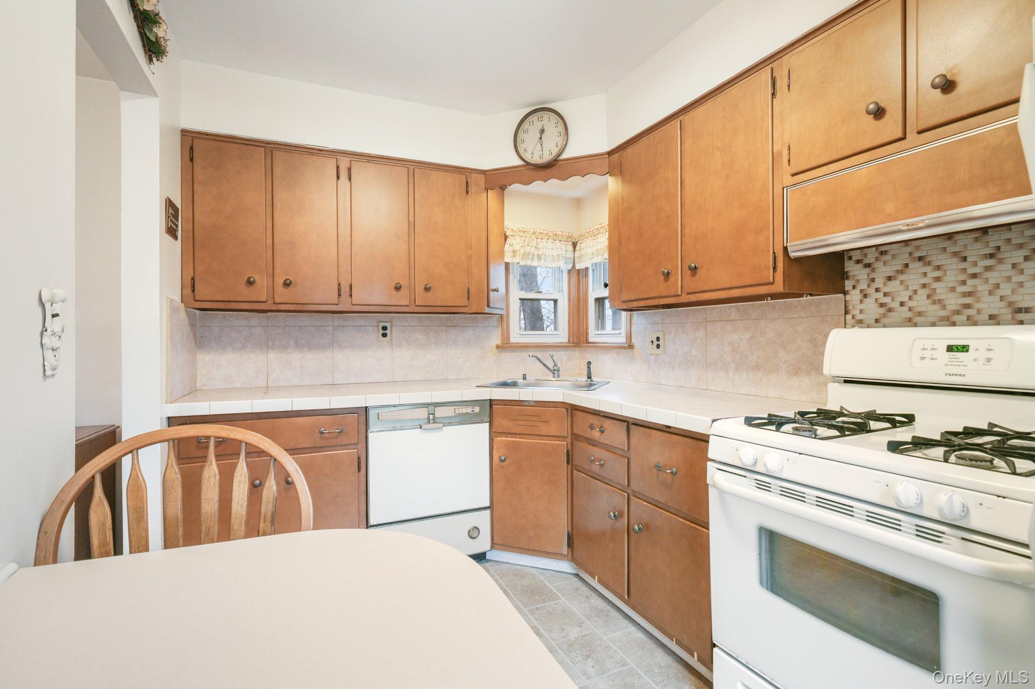 #16 photo, 6 Lombardi Road, Pearl River , NY 10965