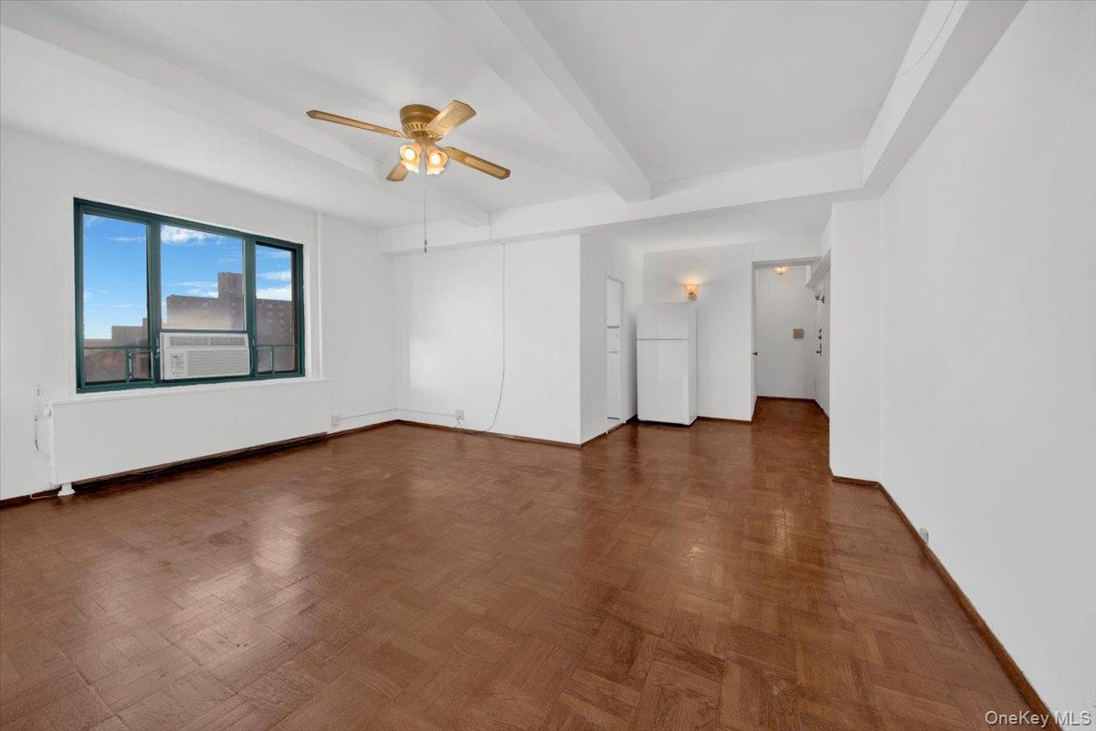 #11 photo, 99 Metropolitan Oval, הברונקס Bronx , NY 10462