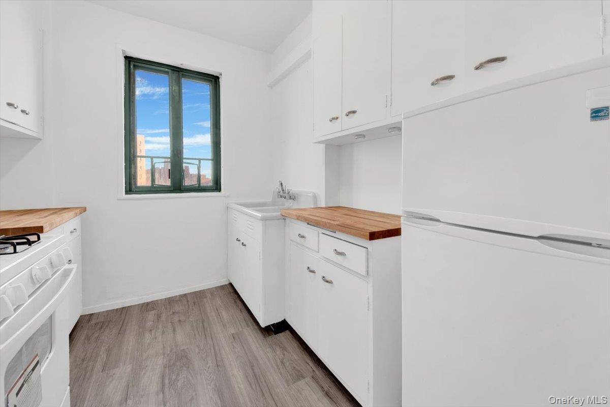 #2 photo, 99 Metropolitan Oval, הברונקס Bronx , NY 10462