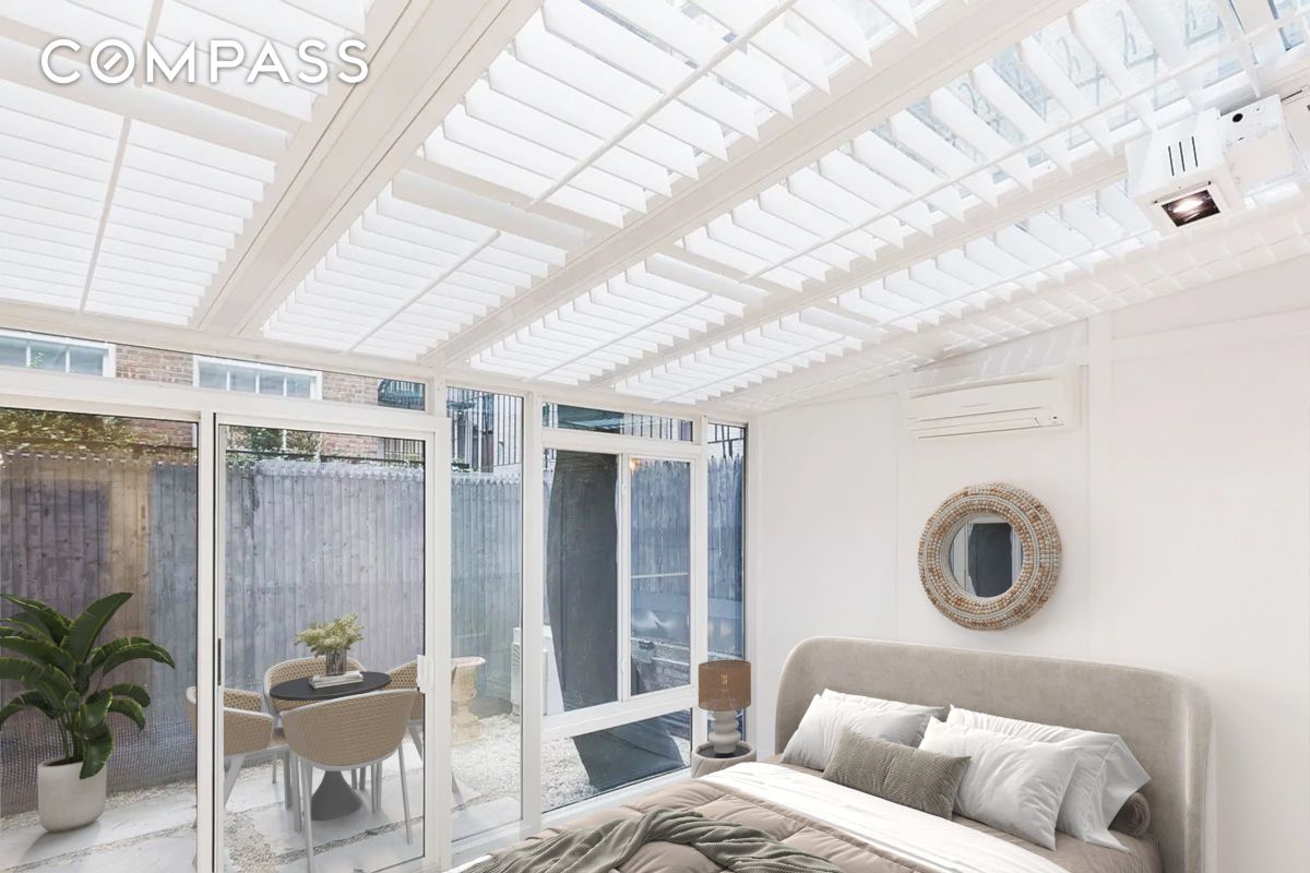 #16 photo, 49 E 63rd Street, Lenox Hill , NY 10065