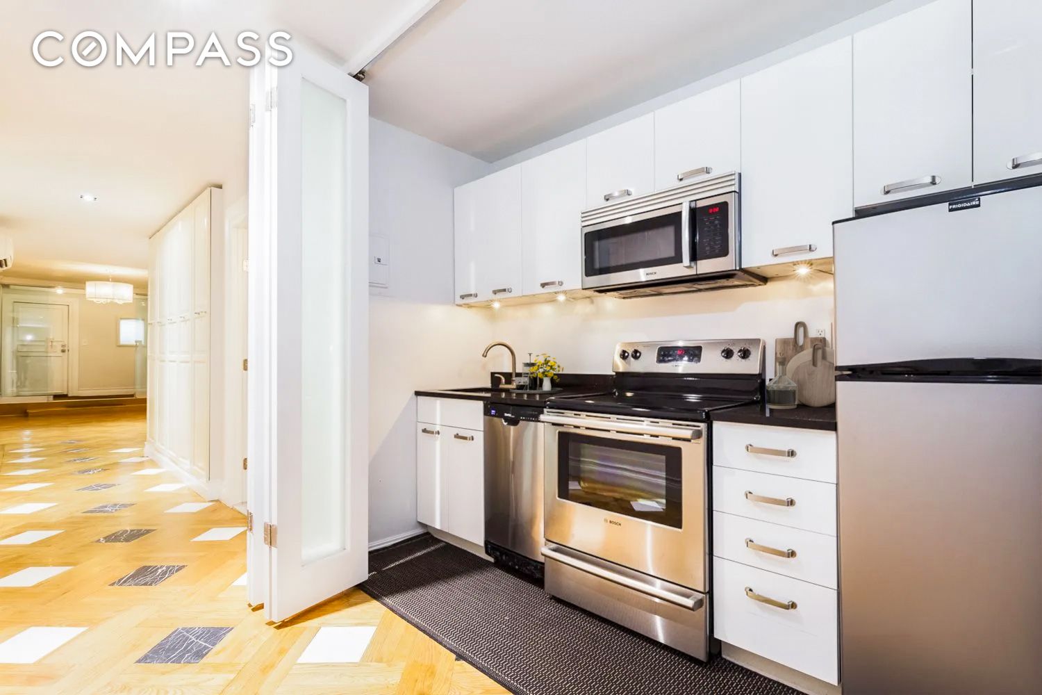 #18 photo, 49 E 63rd Street, Lenox Hill , NY 10065