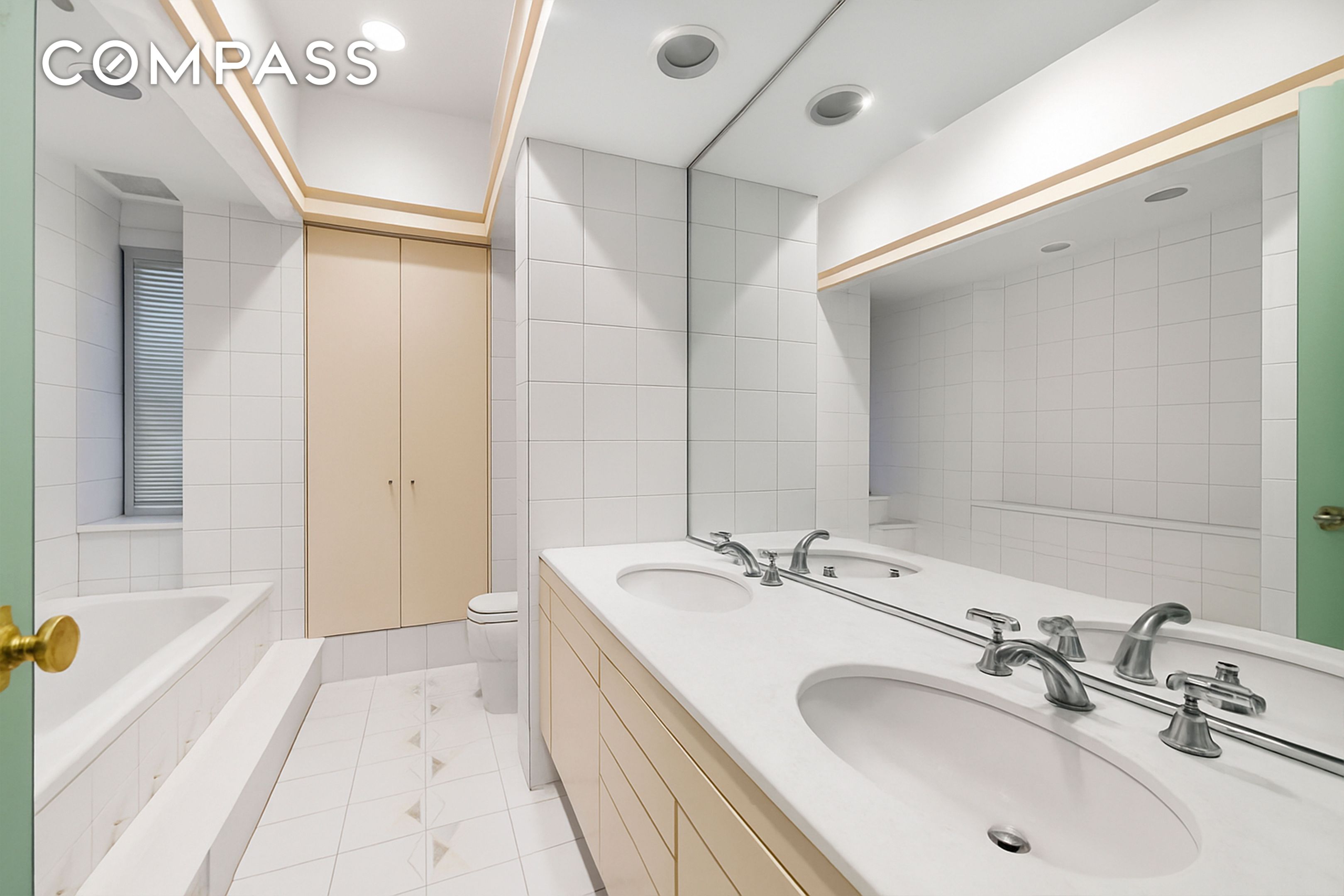 #9 photo, 49 E 63rd Street, Lenox Hill , NY 10065