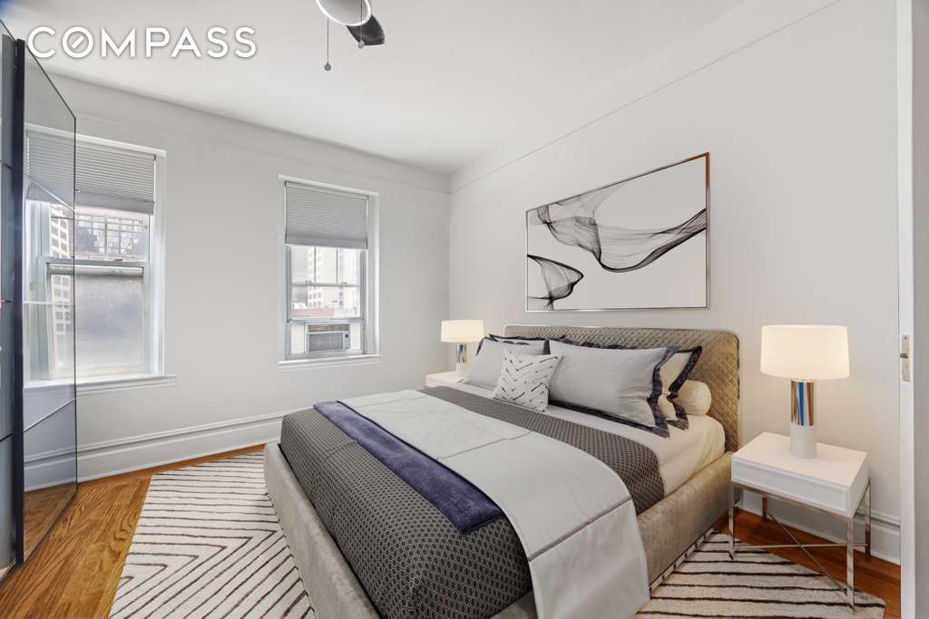 #5 photo, 223 E 50th Street, Midtown East , NY 10022