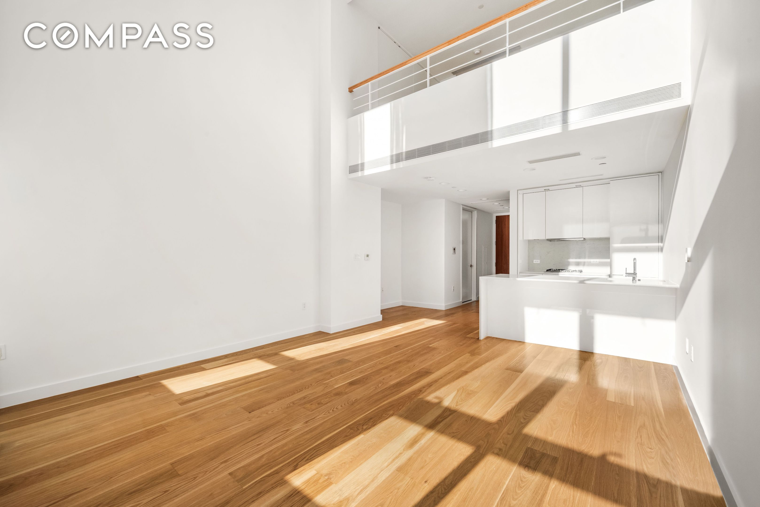 #7 photo, 301 E 61st Street, Lenox Hill , NY 10065