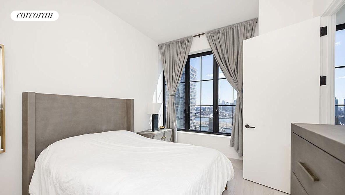 #3 photo, New York City, Turtle Bay , NY 10022