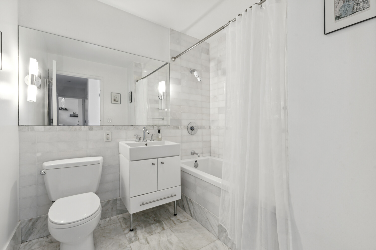 #6 photo, 635 W 42ND Street, Hell's Kitchen , NY 10036