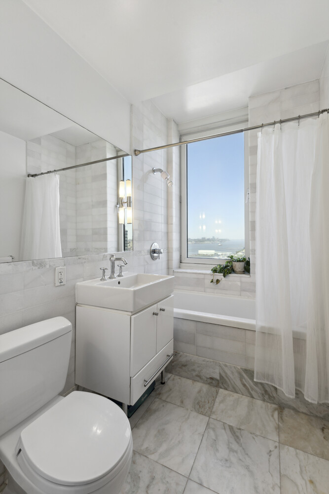 #8 photo, 635 W 42ND Street, Hell's Kitchen , NY 10036