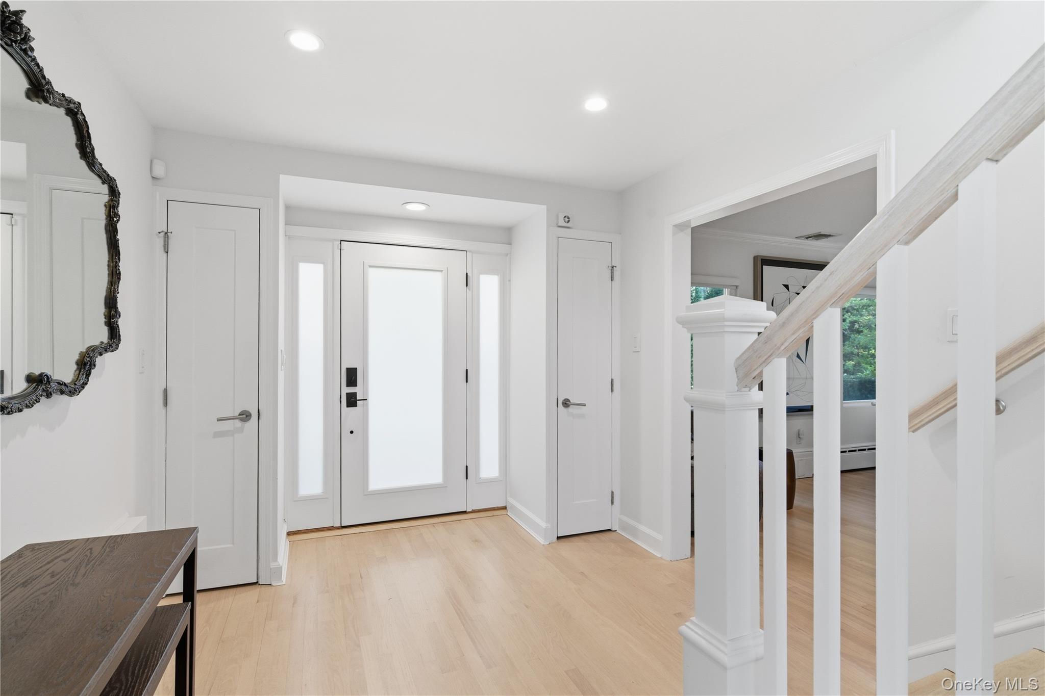 #3 photo, 108 Bacon Road, नासाउ काउंटी Old Westbury , NY 11568