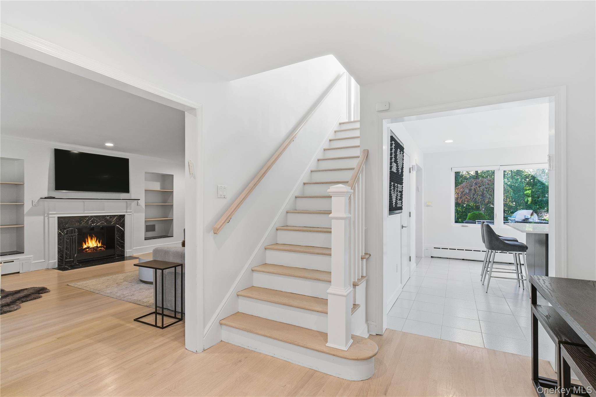 #4 photo, 108 Bacon Road, नासाउ काउंटी Old Westbury , NY 11568