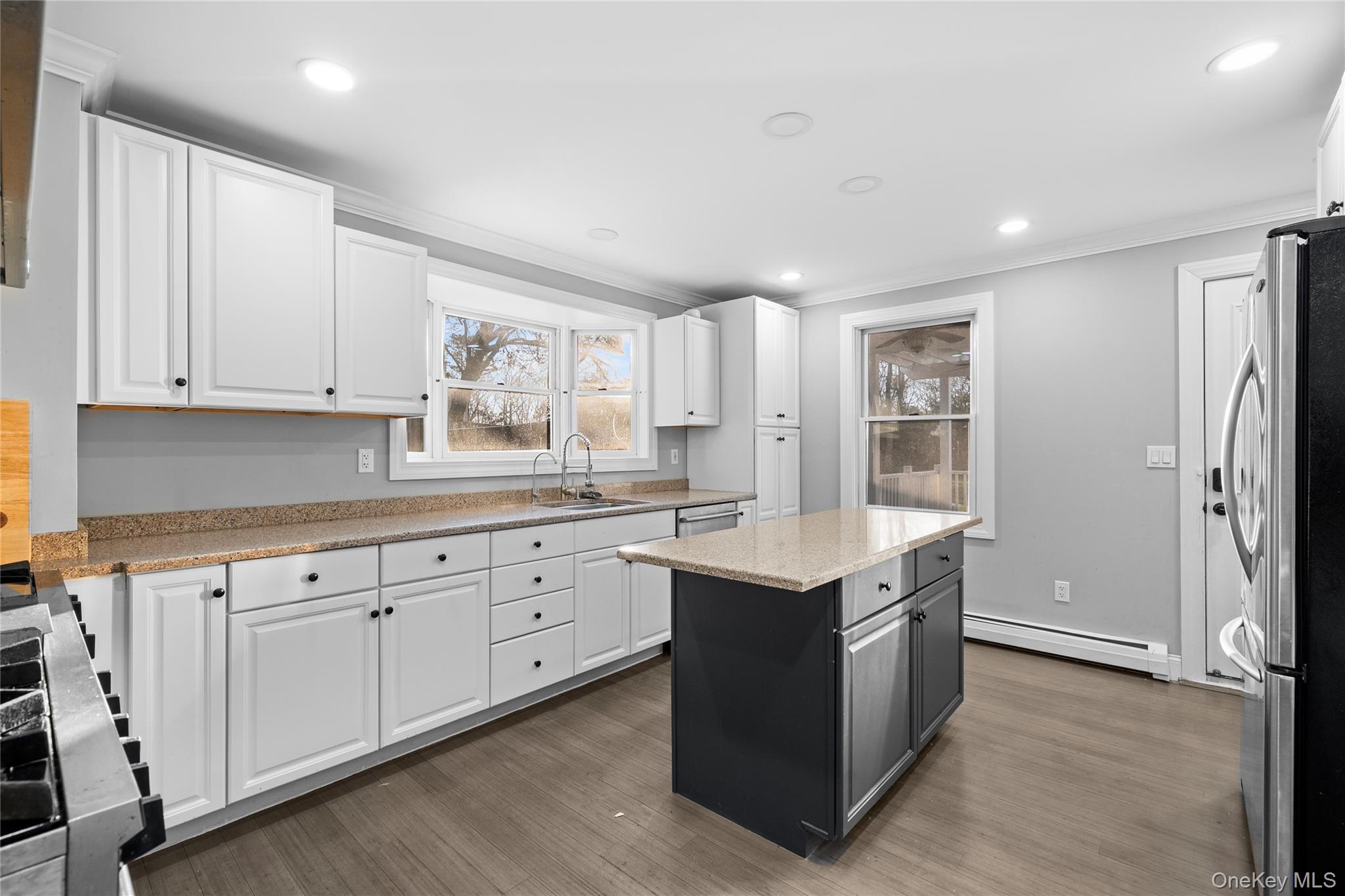 #16 photo, 32 Greenport Avenue, Medford , NY 11763