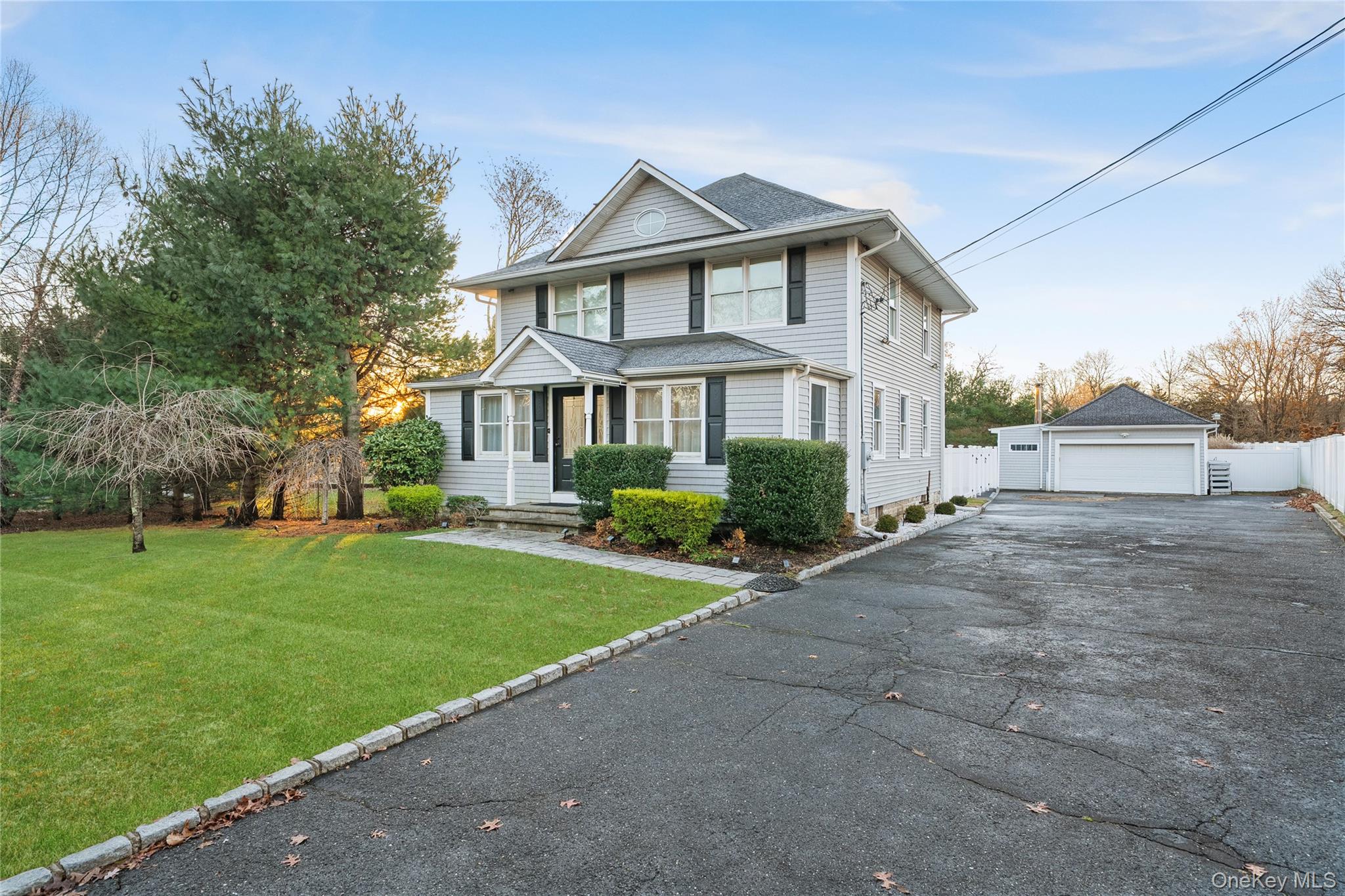 #2 photo, 32 Greenport Avenue, Medford , NY 11763