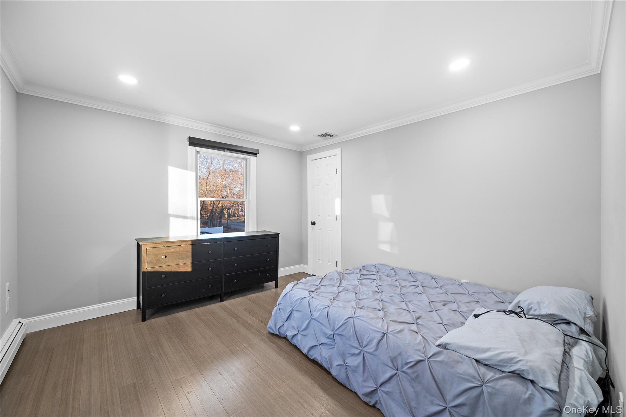 #20 photo, 32 Greenport Avenue, Medford , NY 11763