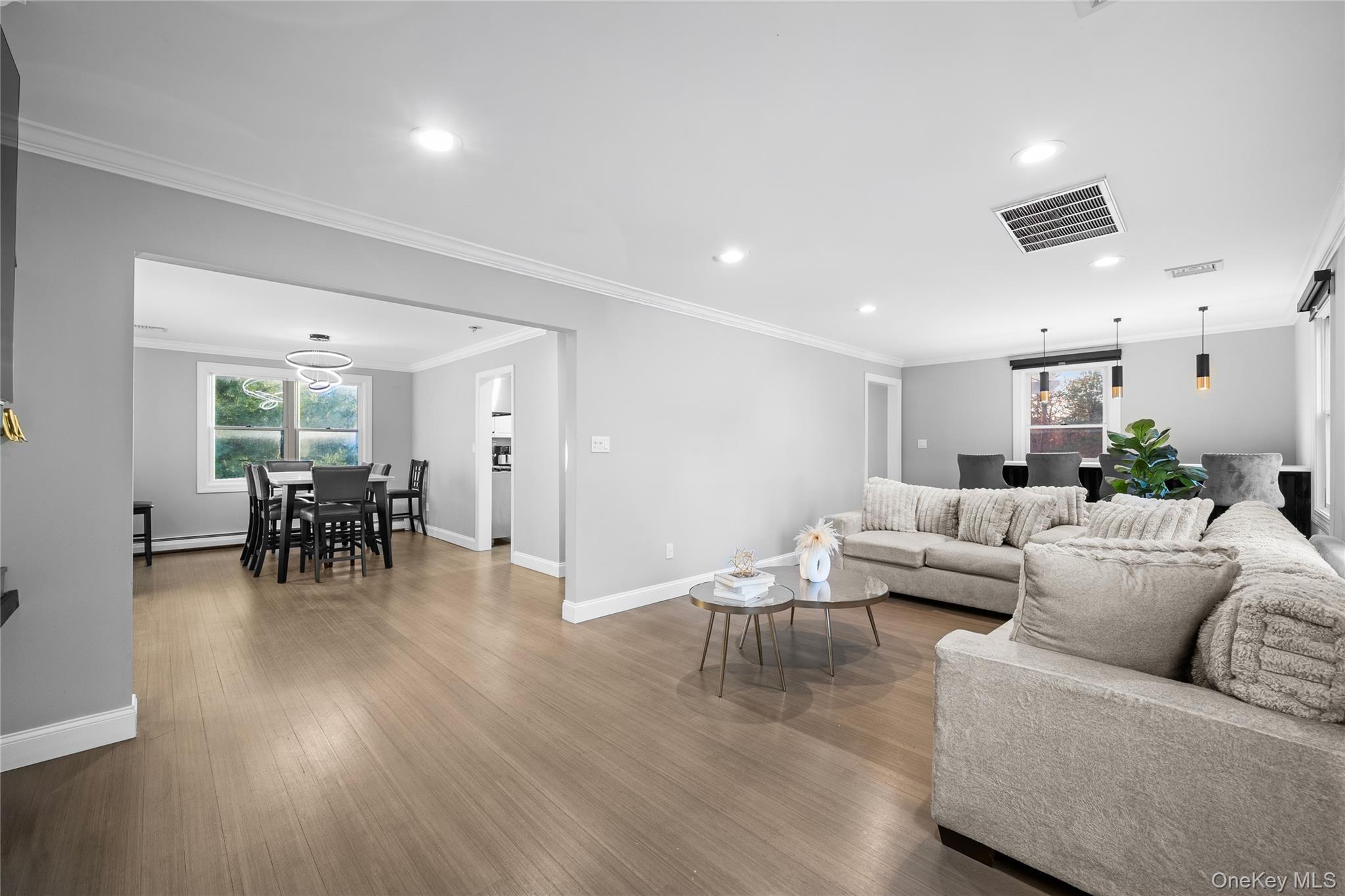 #7 photo, 32 Greenport Avenue, Medford , NY 11763