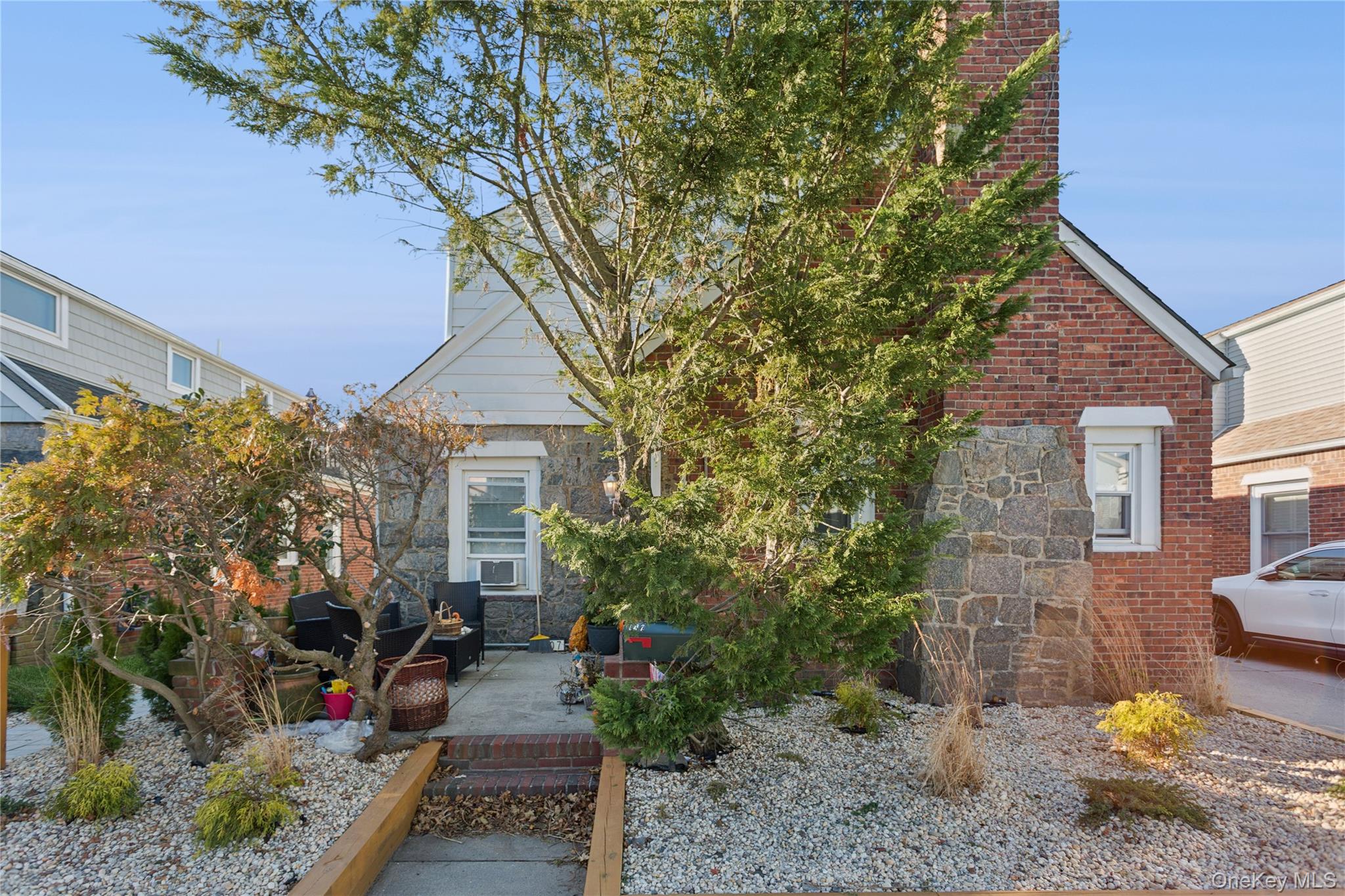 #20 photo, 107 Pacific Boulevard, Long Beach , NY 11561