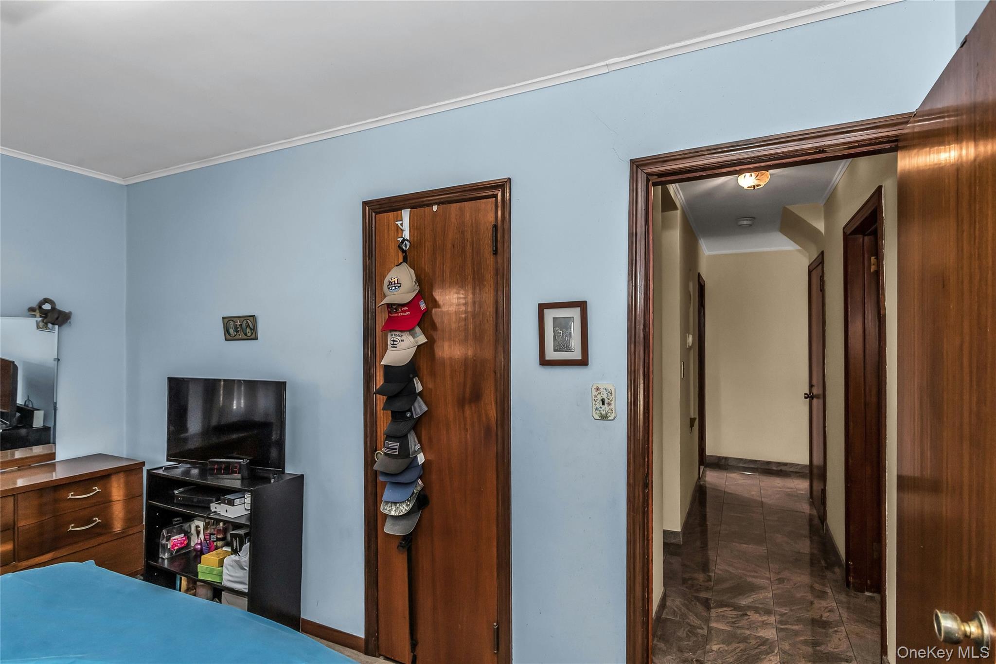 #16 photo, 78-37 267th Street, Glen Oaks , NY 11004