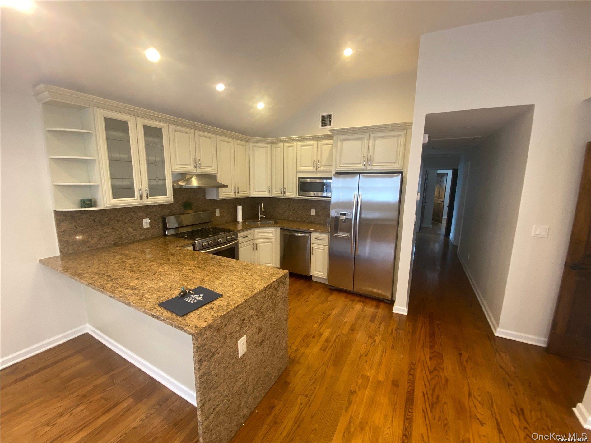 #8 photo, 2121 Atlantic Boulevard, Atlantic Beach , NY 11509