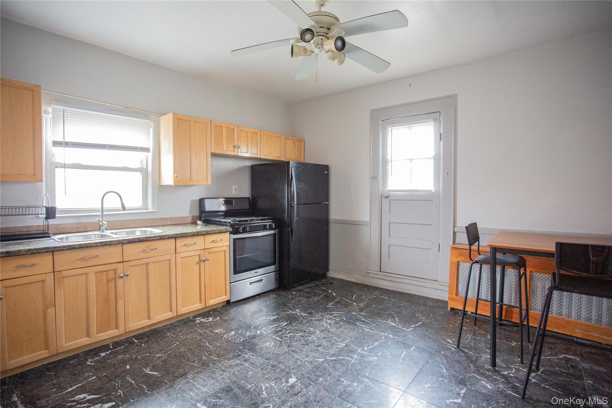 #3 photo, 249 E Walnut Street, Long Beach , NY 11561