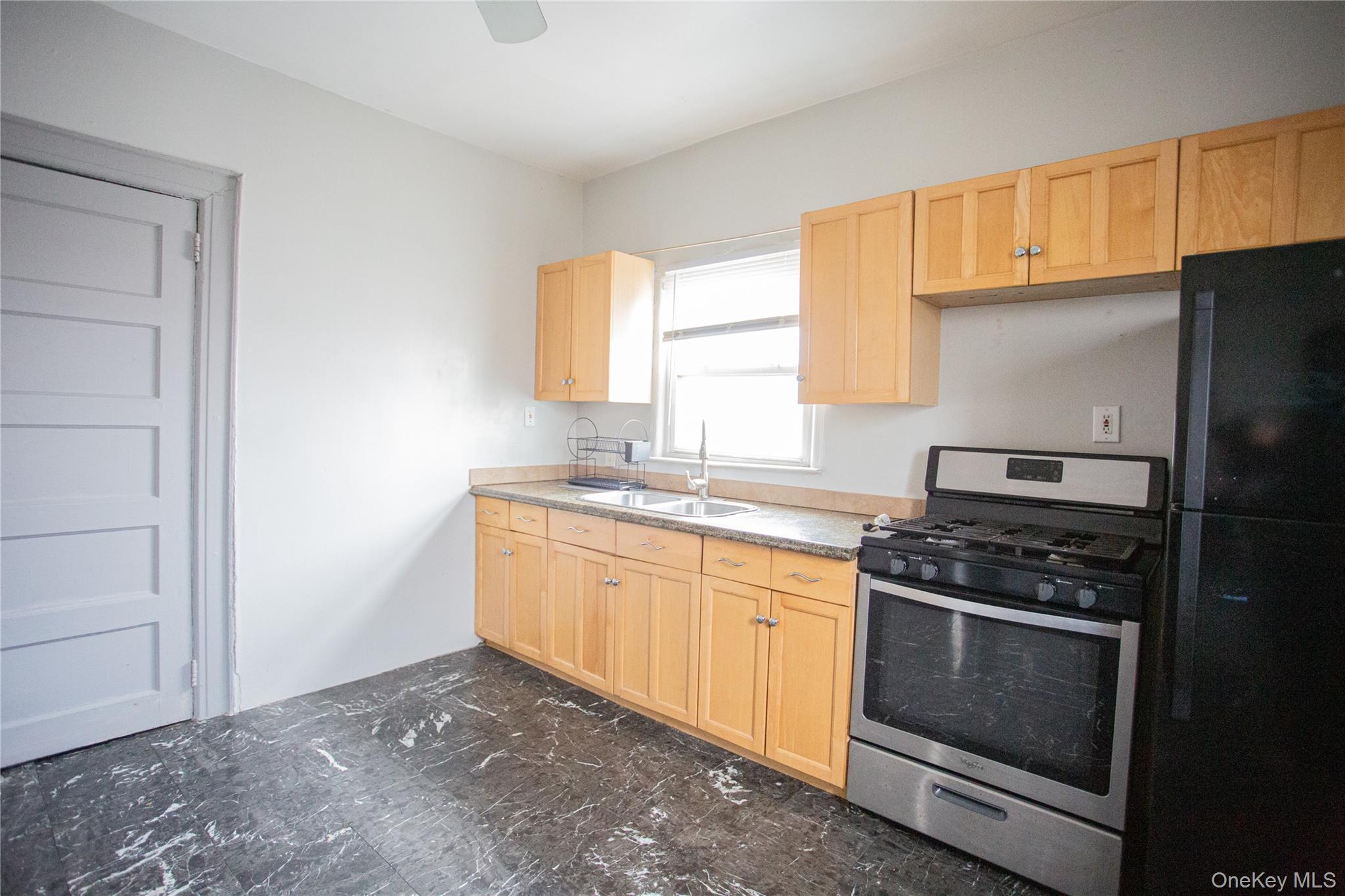 #5 photo, 249 E Walnut Street, Long Beach , NY 11561