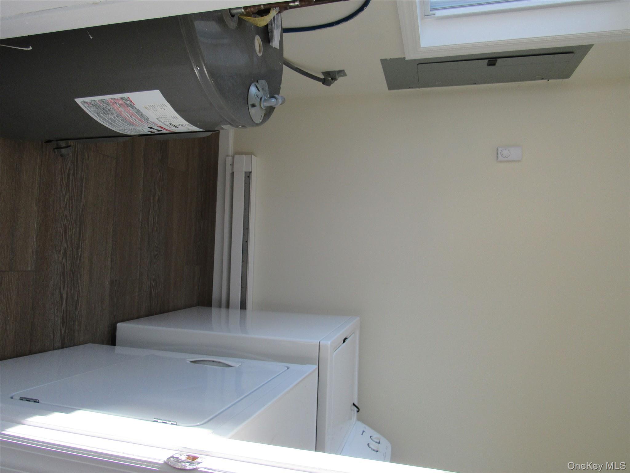 #14 photo, 4 Park Lane, 롱 아일랜드 Middle Island , NY 11953