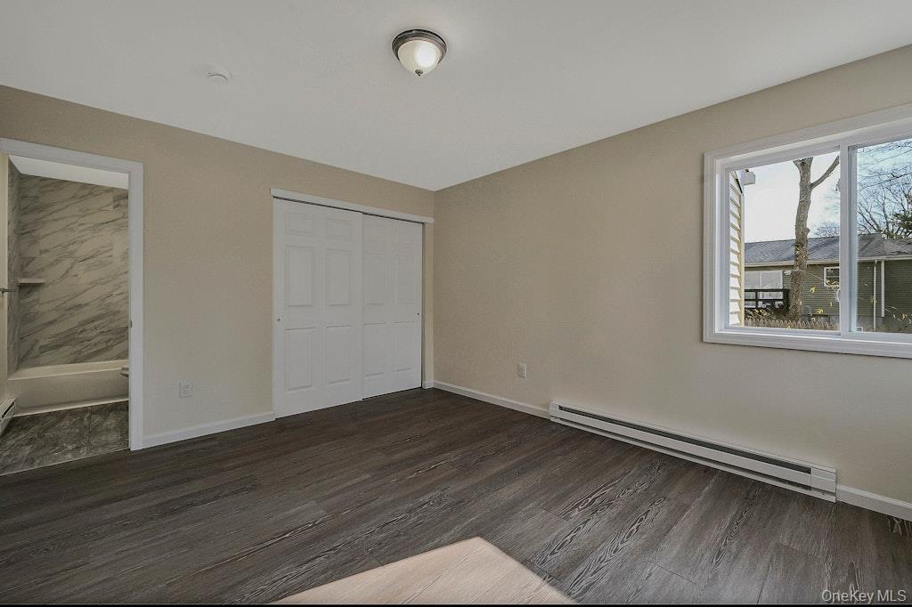 #20 photo, 4 Park Lane, Middle Island , NY 11953