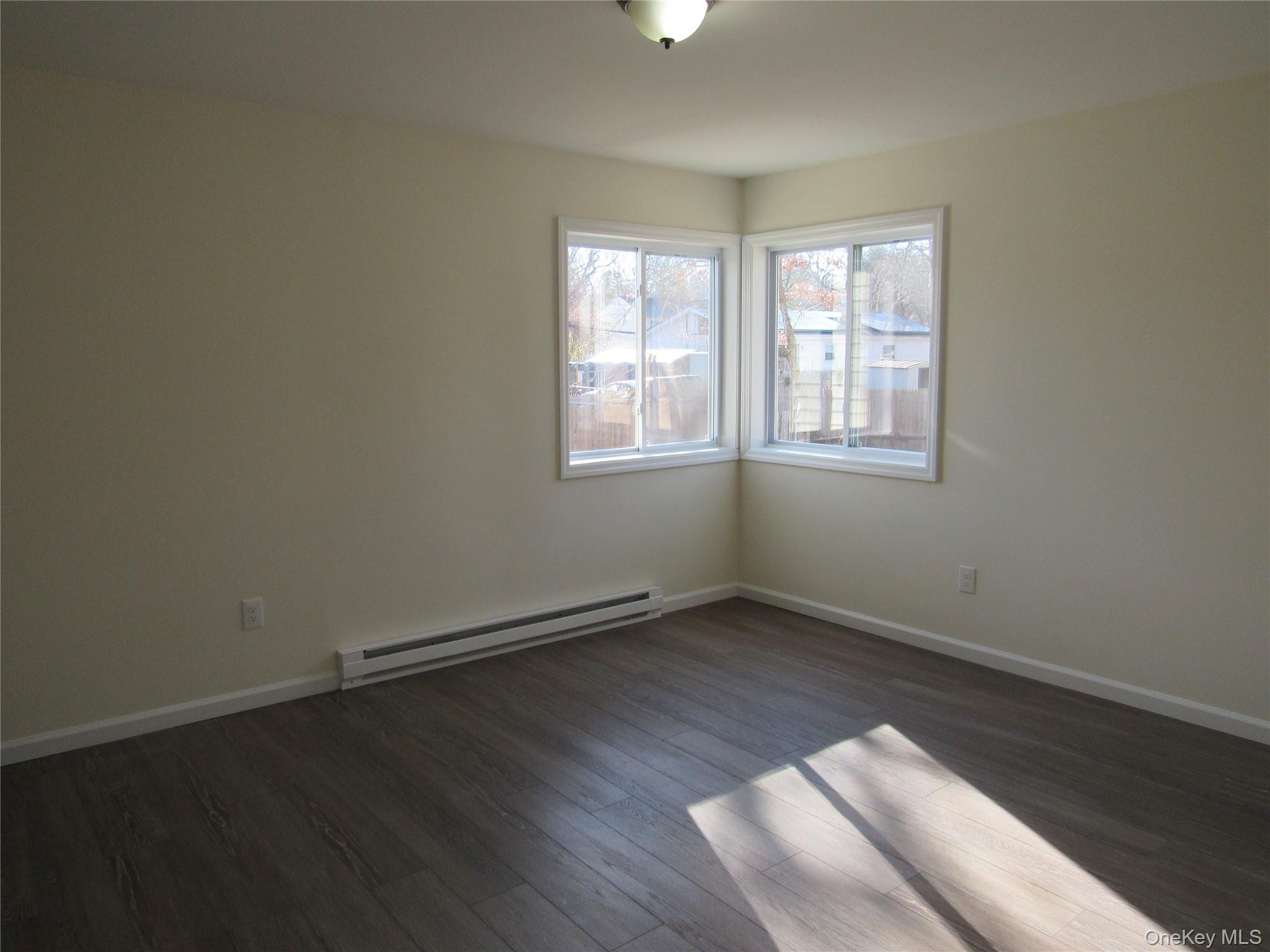 #8 photo, 4 Park Lane, 롱 아일랜드 Middle Island , NY 11953